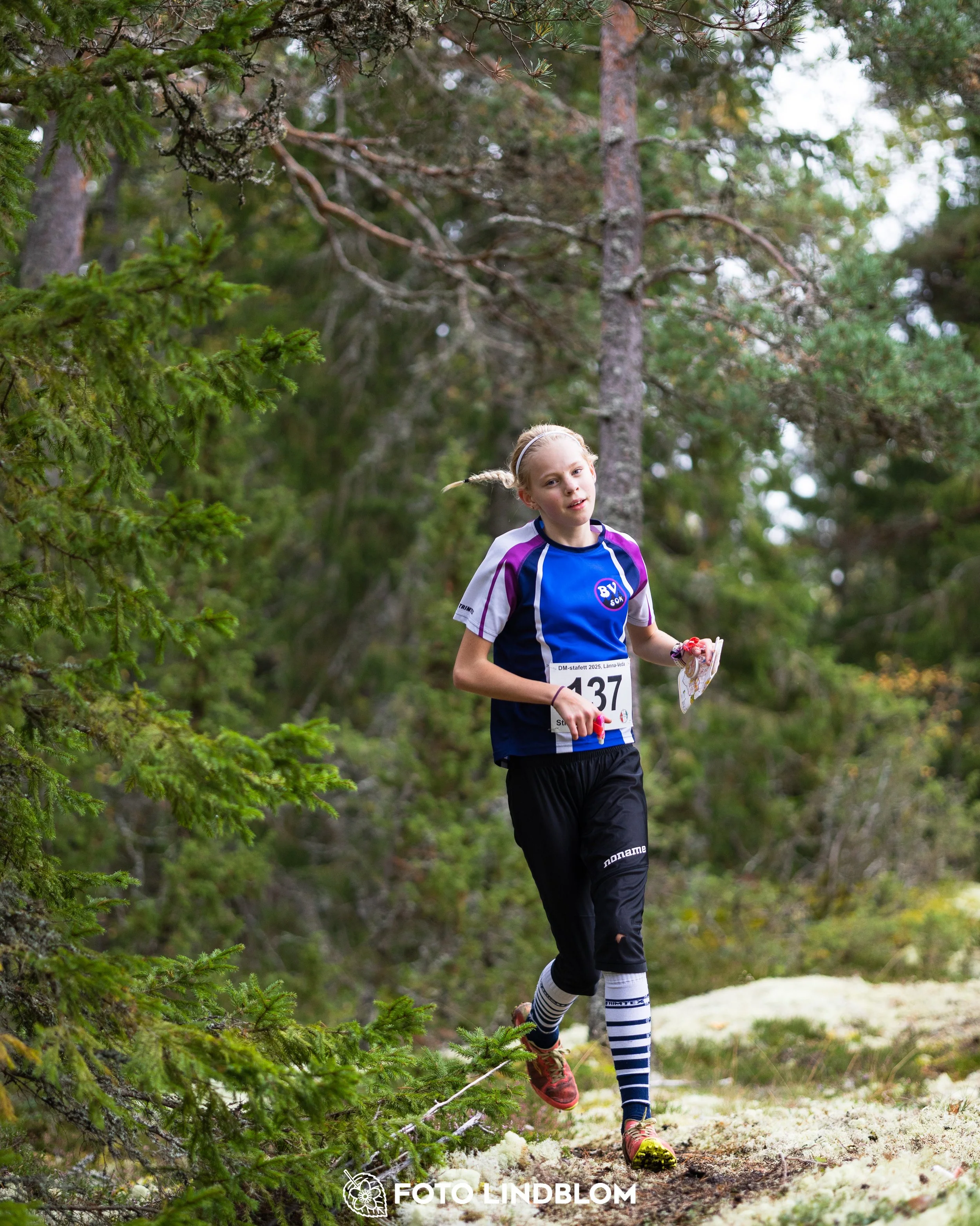 A picture from the Stockholm district championship in relay orienteering taken by Foto Lindblom