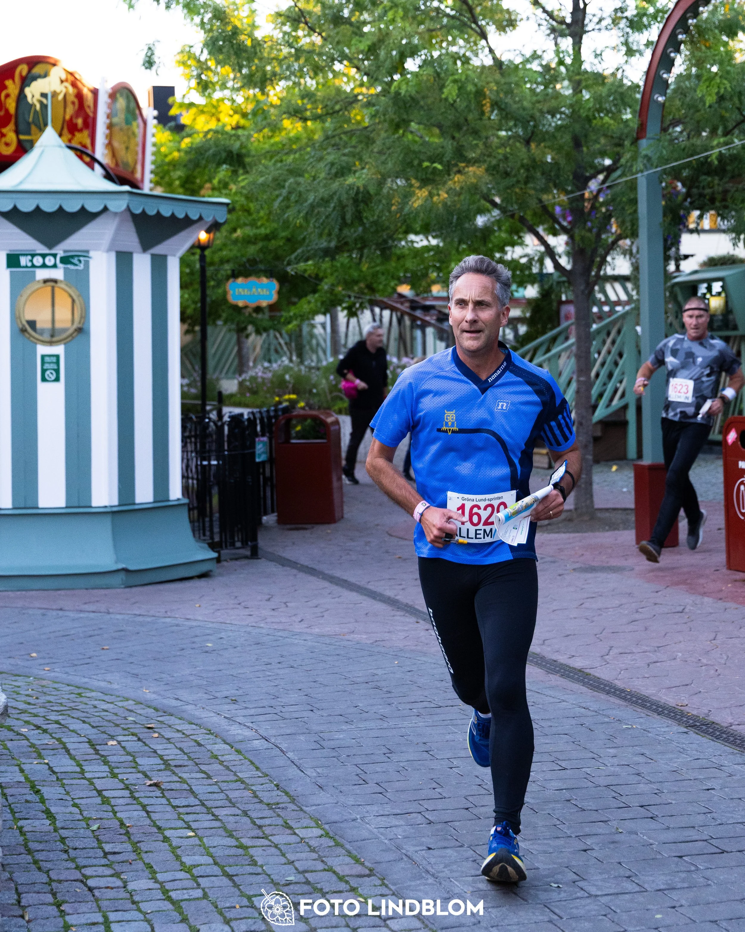 A picture from the orienteering event called Gröna Lund Sprinten taken by Foto Lindblom