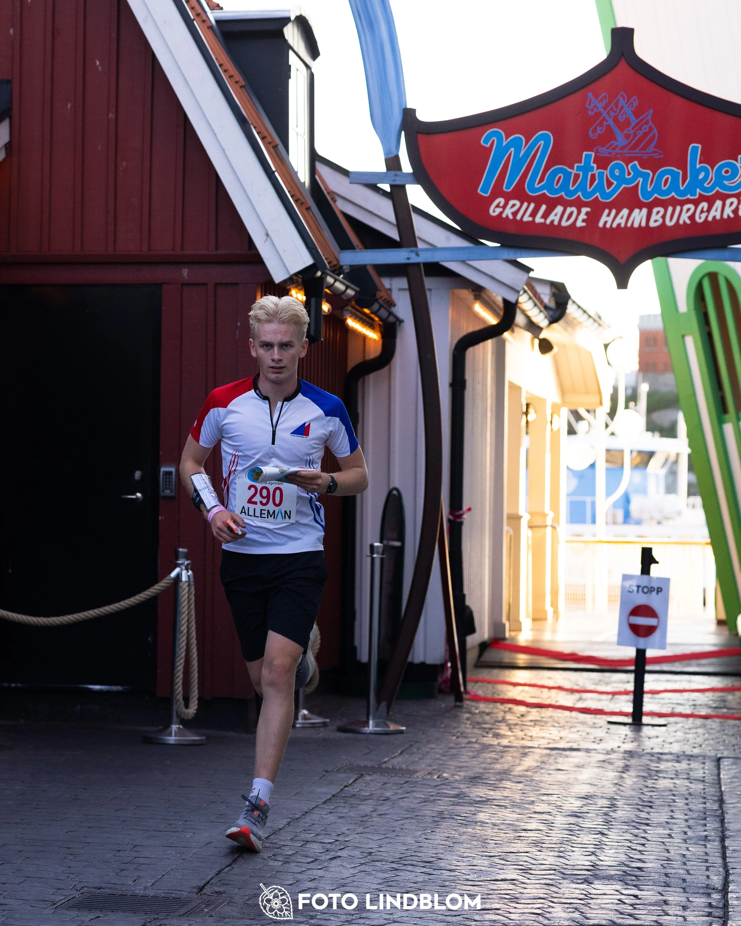 A picture from the orienteering event called Gröna Lund Sprinten taken by Foto Lindblom
