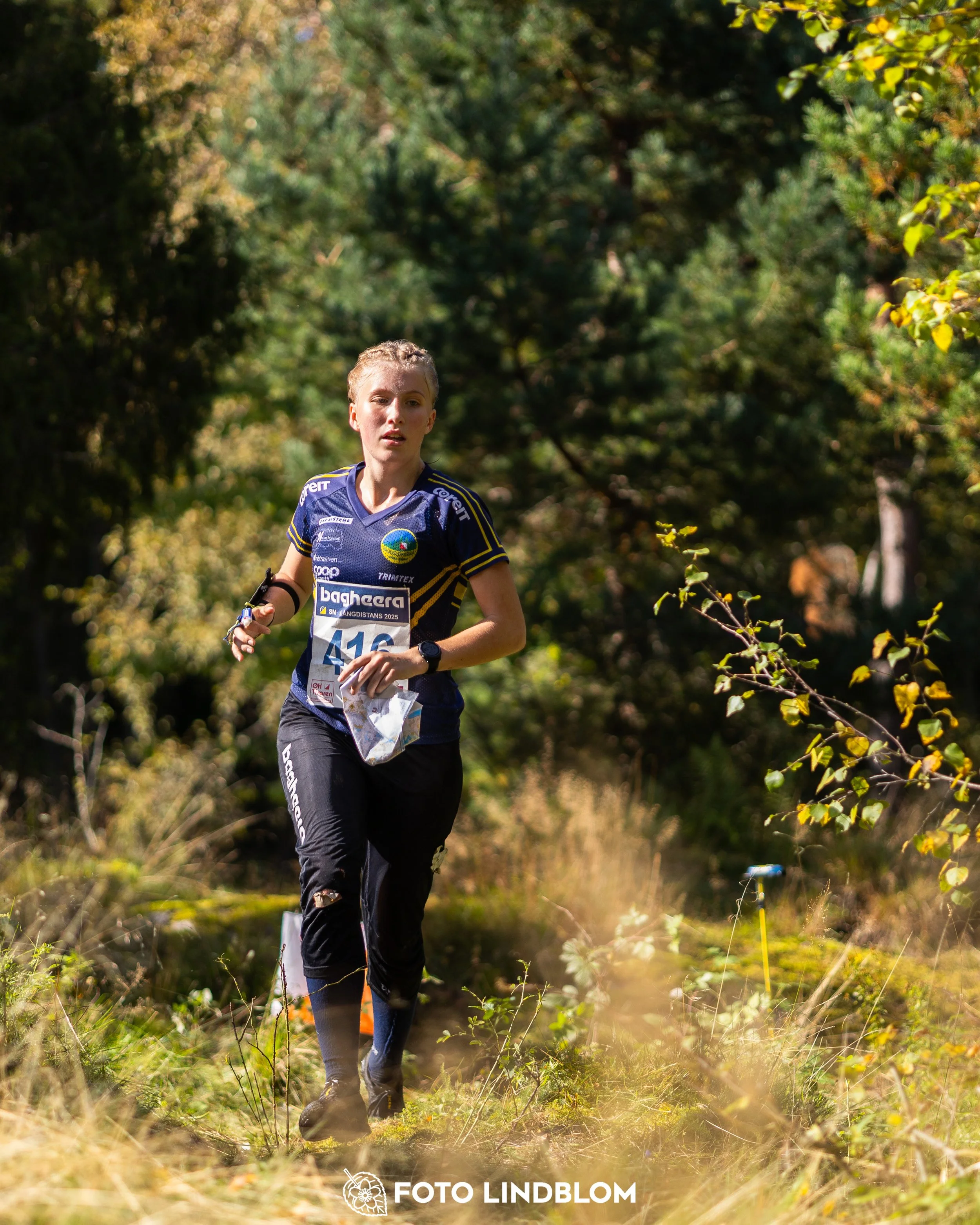 A picture from the Swedish national championship in long distance orienteering and Swedish league race taken by Foto Lindblom