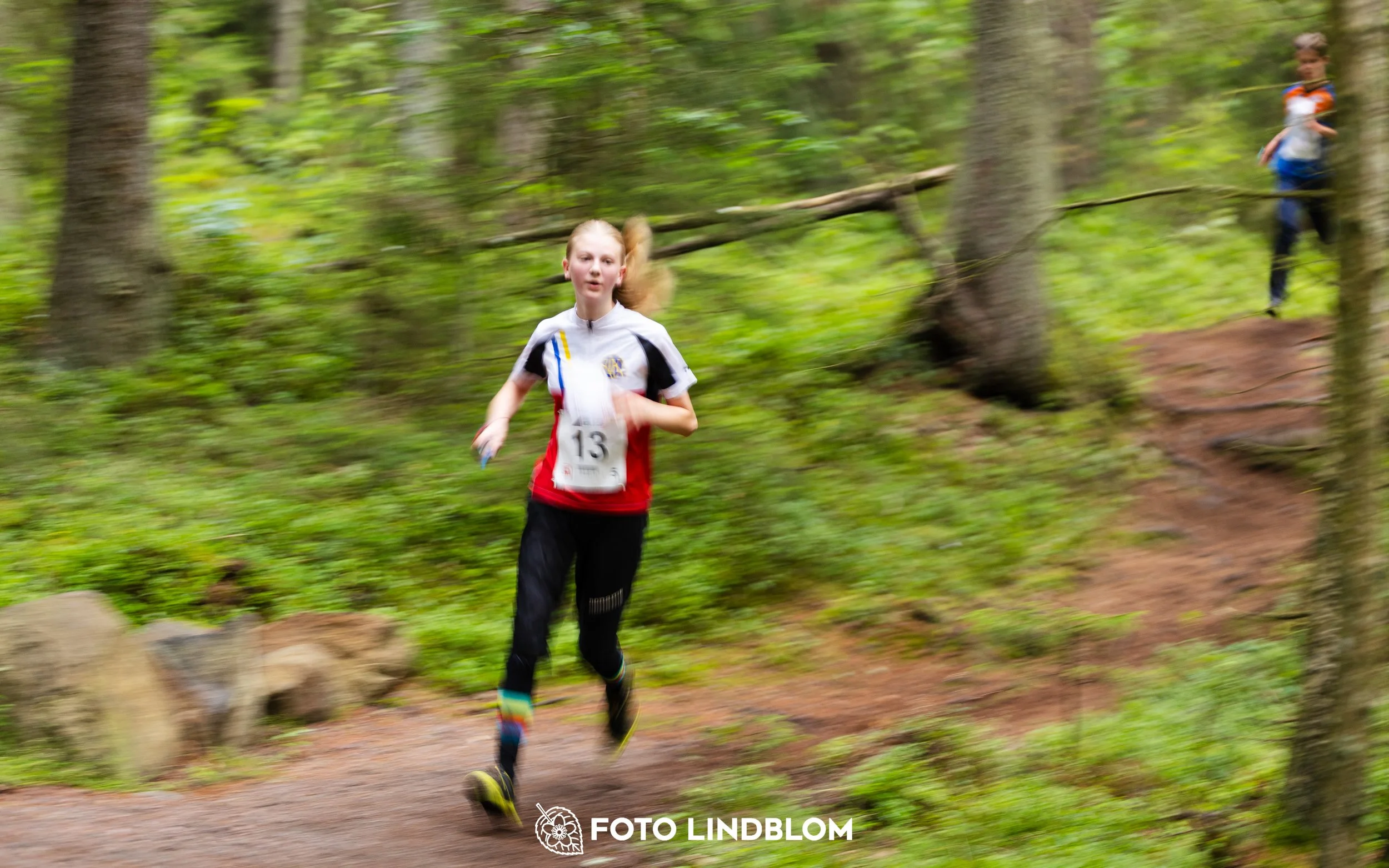 A picture from the youth 10 mila orienteering competition taken by Foto Lindblom