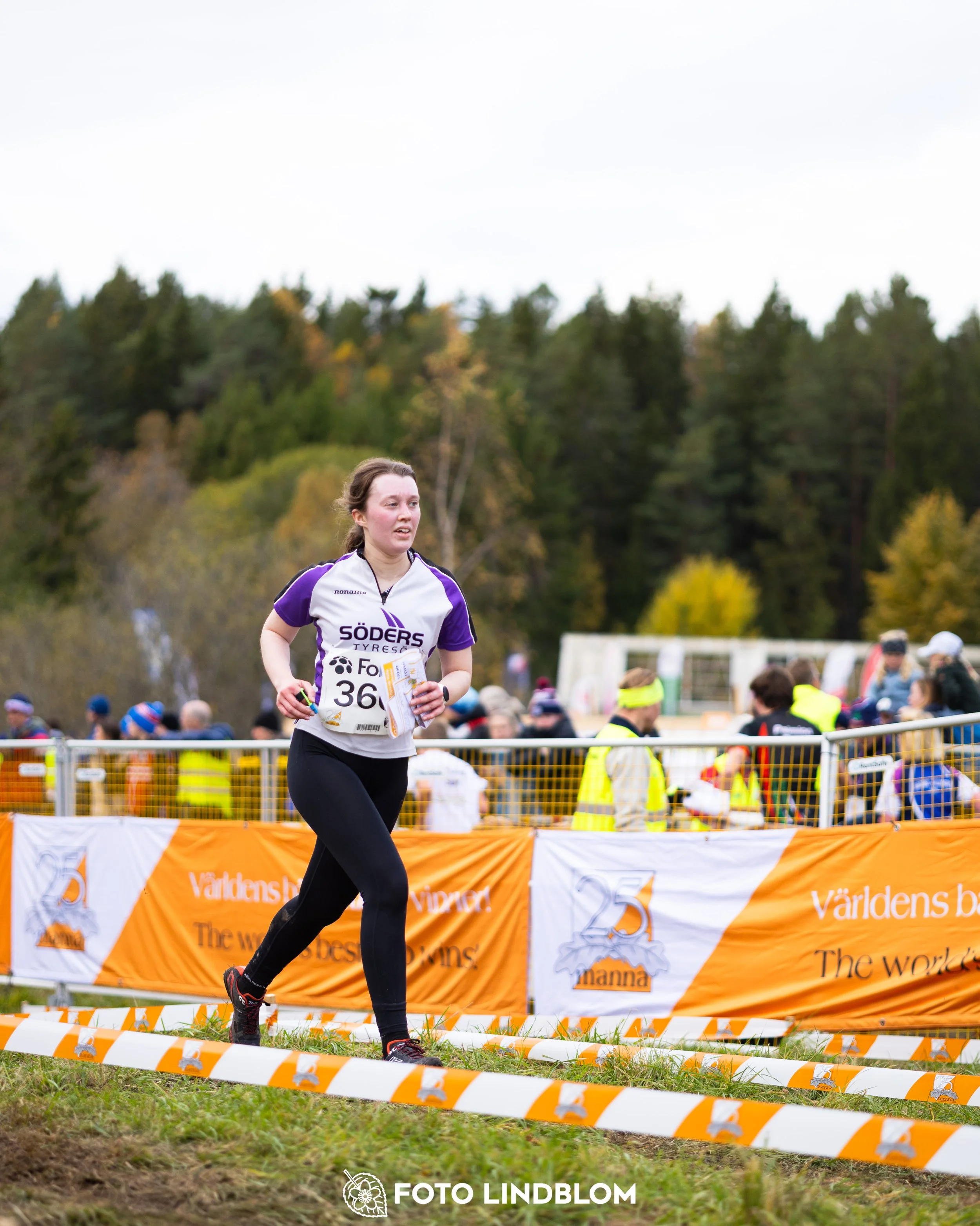 A picture from the 25-Manna orienteering event taken by Foto Lindblom