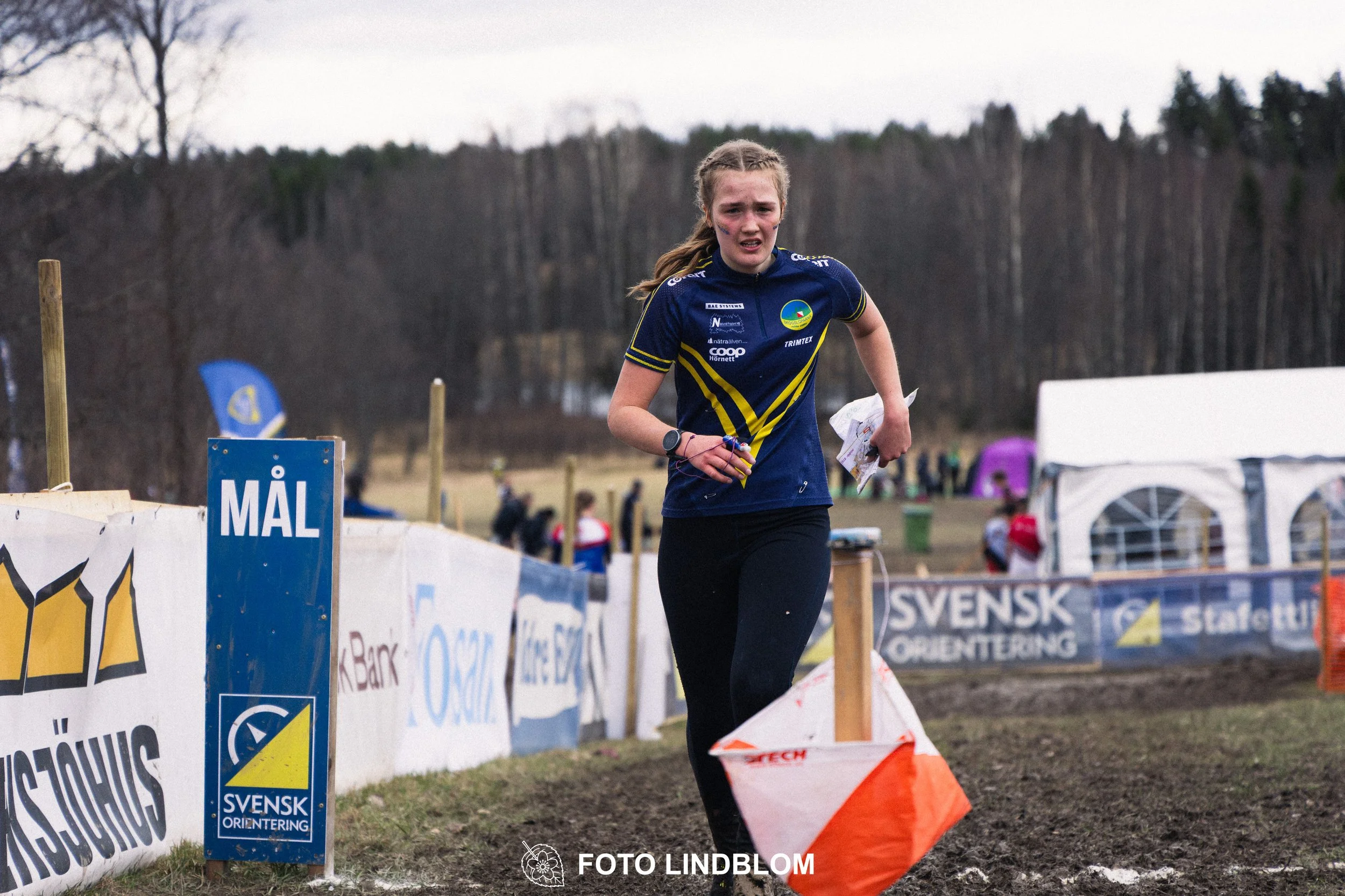 A moment from the relay orienteering event Kolmårdskavlen in spring 2026, captured by Foto Lindblom.
