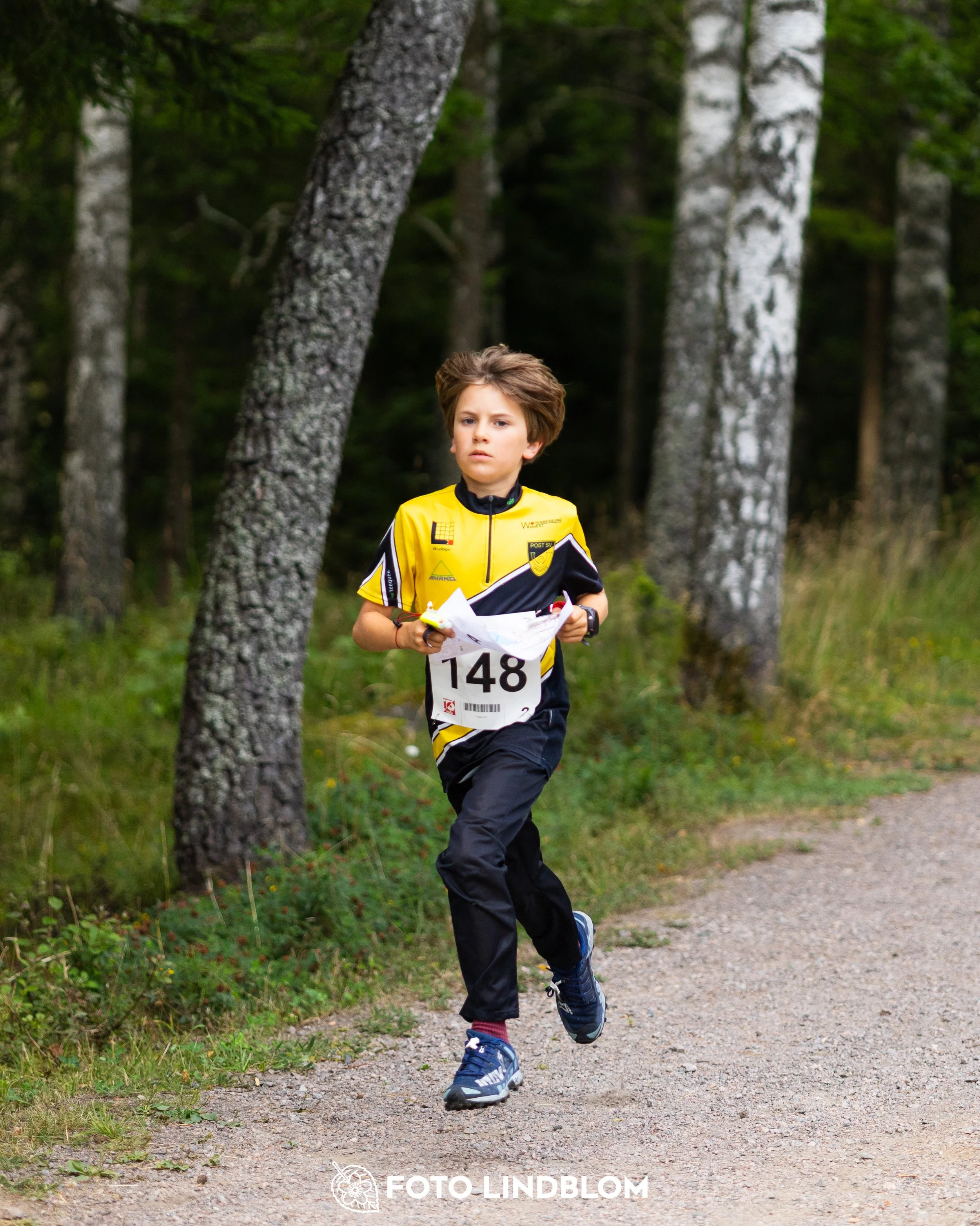 A picture from the youth 10 mila orienteering competition taken by Foto Lindblom