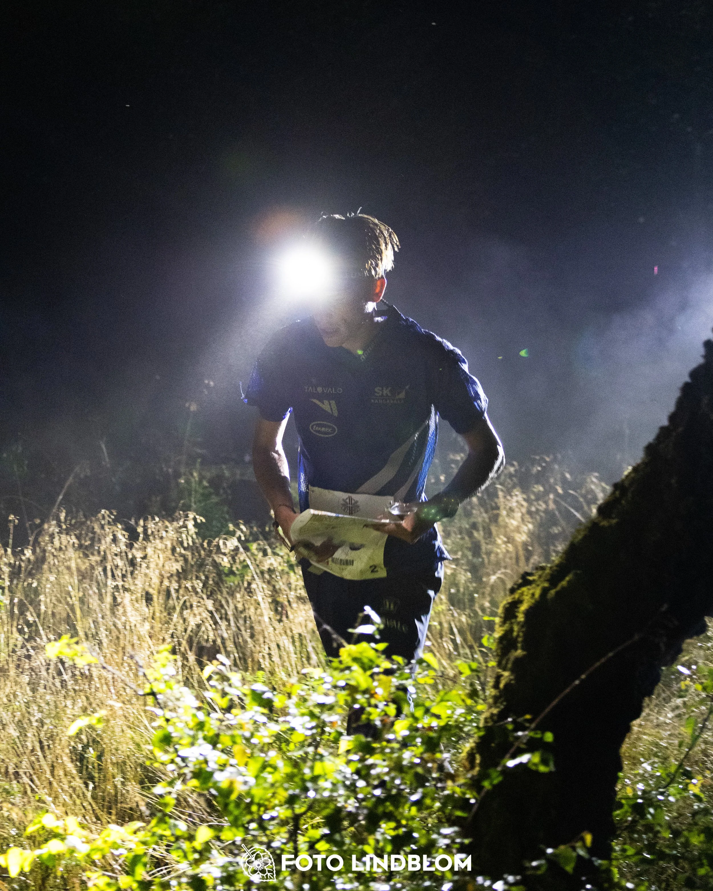 A picture from the youth 10 mila orienteering competition taken by Foto Lindblom