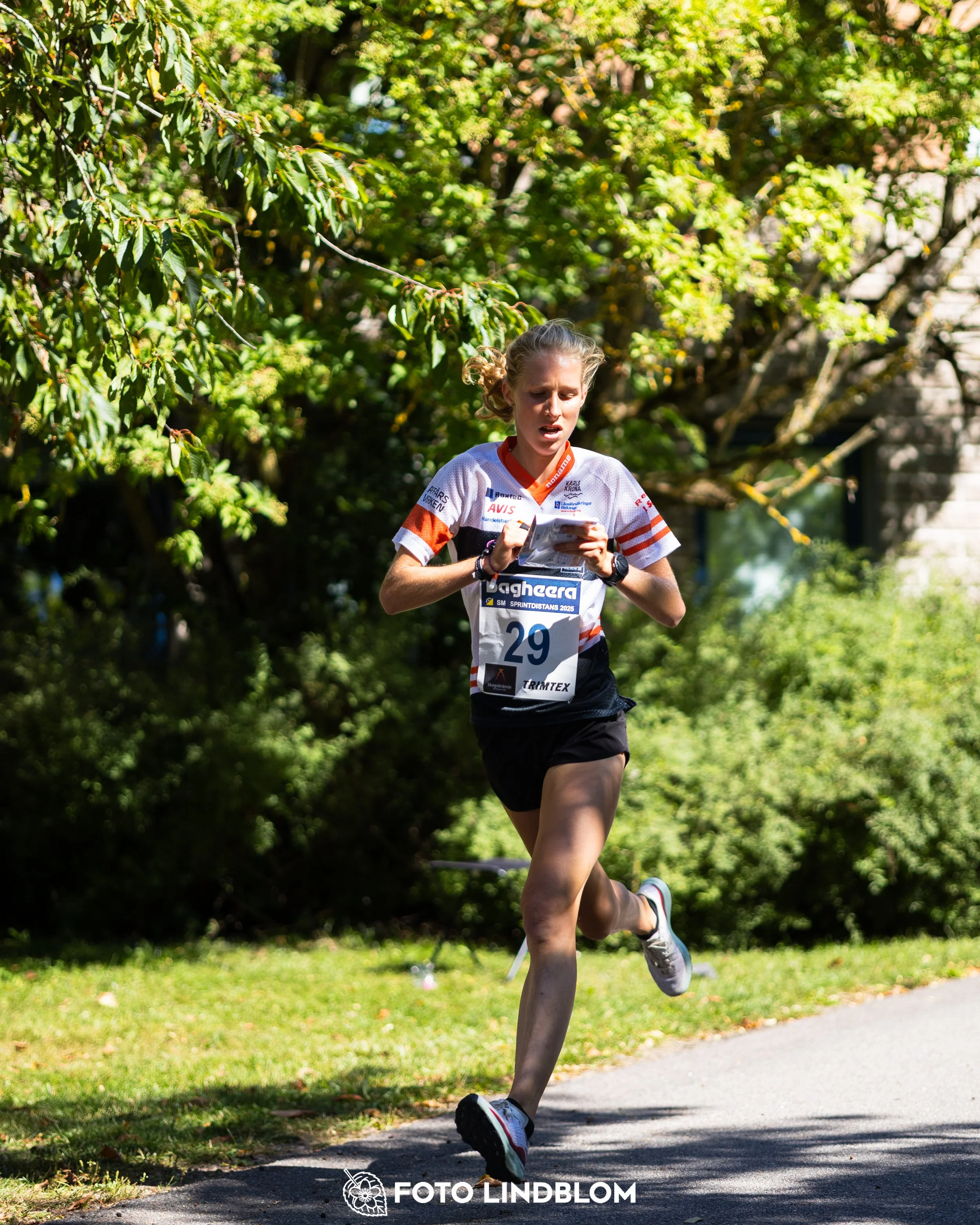 A picture from the Swedish national championship in knock out orienteering  taken by Foto Lindblom