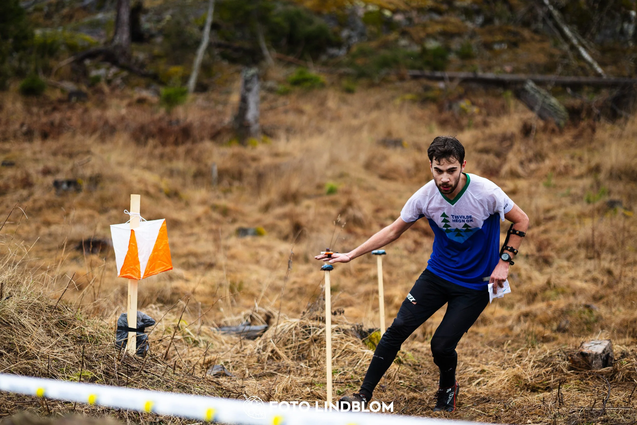 A scene from the Swedish League middle distance event in Kolmården spring 2026, captured by Foto Lindblom.