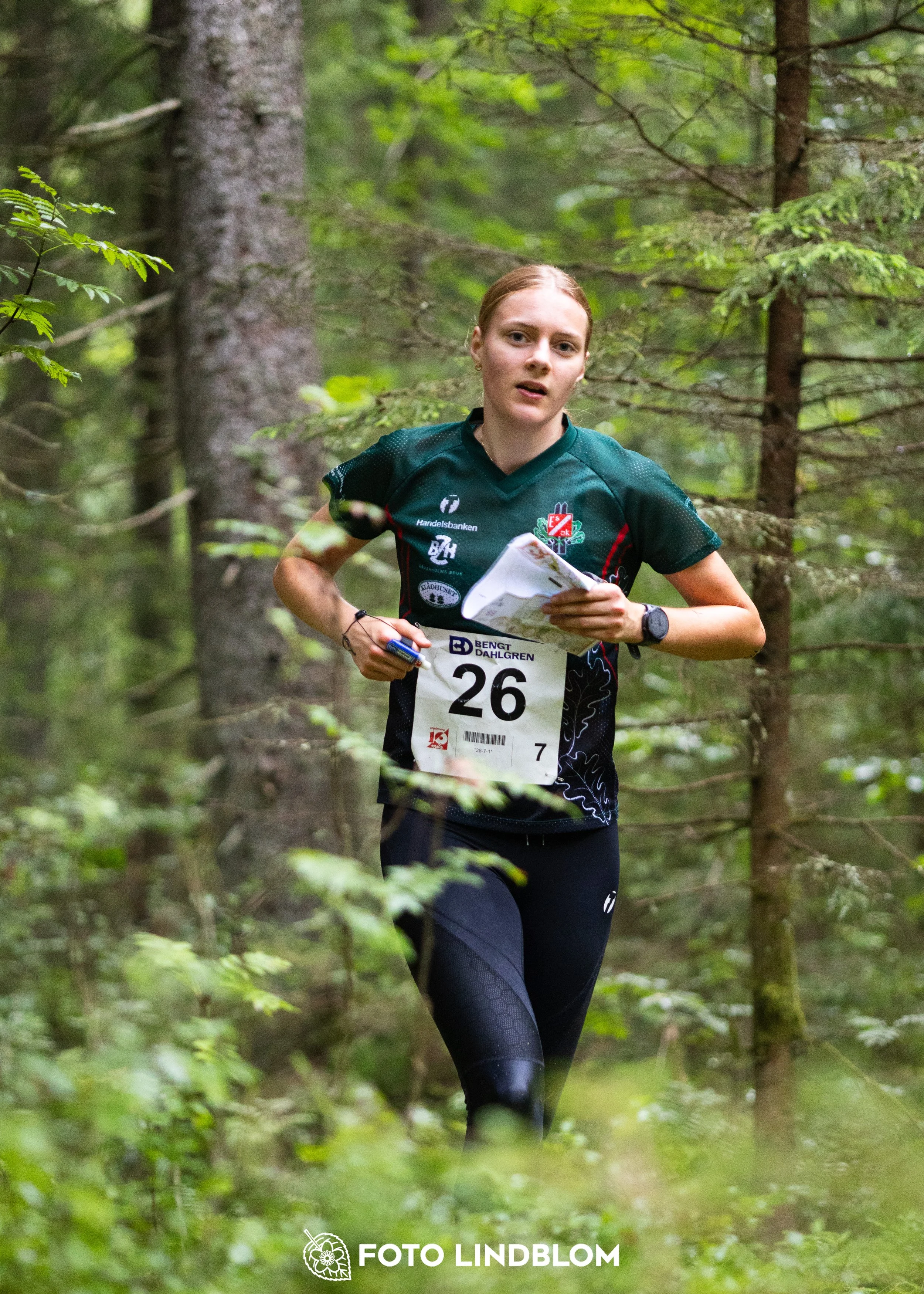 A picture from the youth 10 mila orienteering competition taken by Foto Lindblom