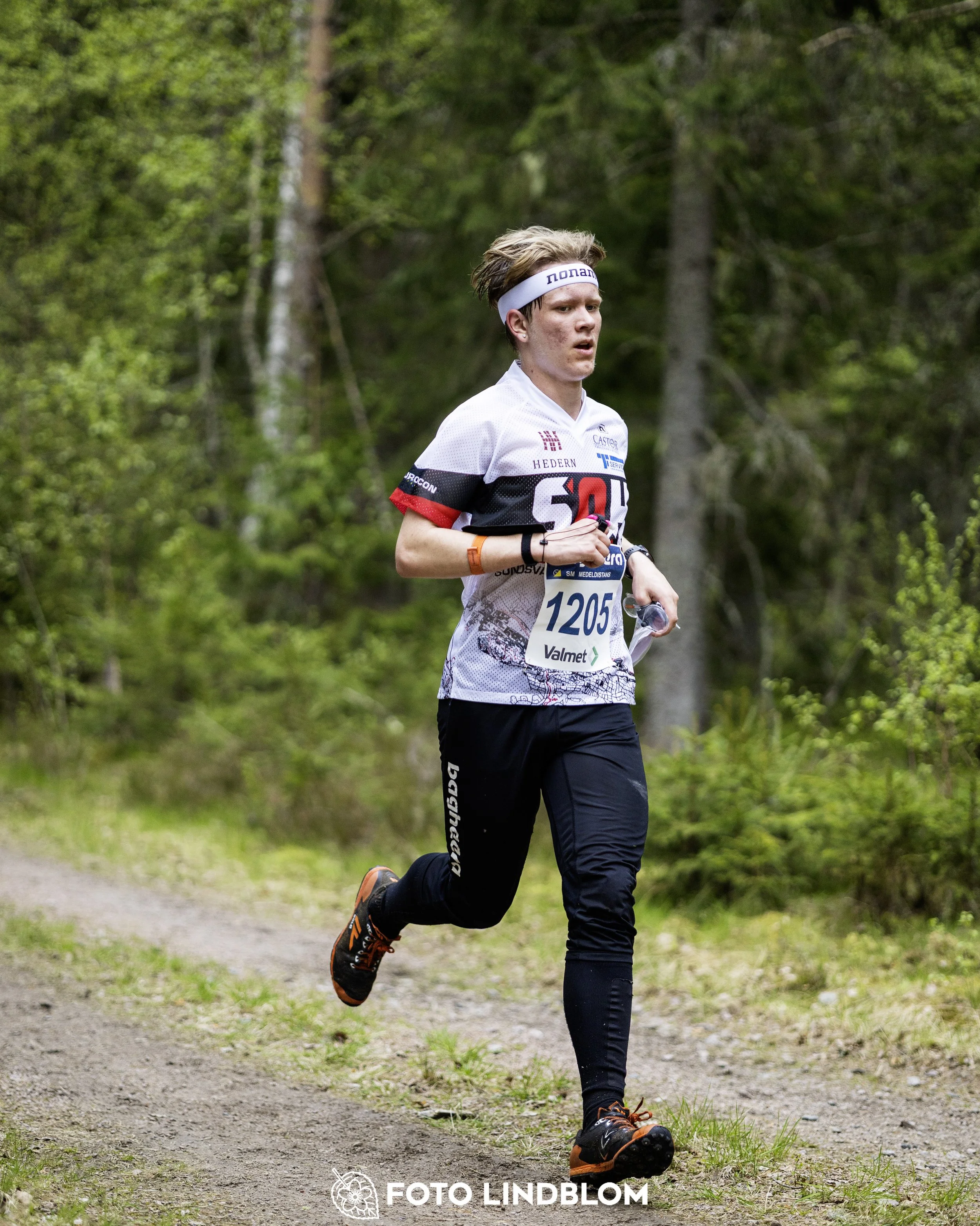 A picture from the Swedish national championship in middle distance orienteering and Swedish league race