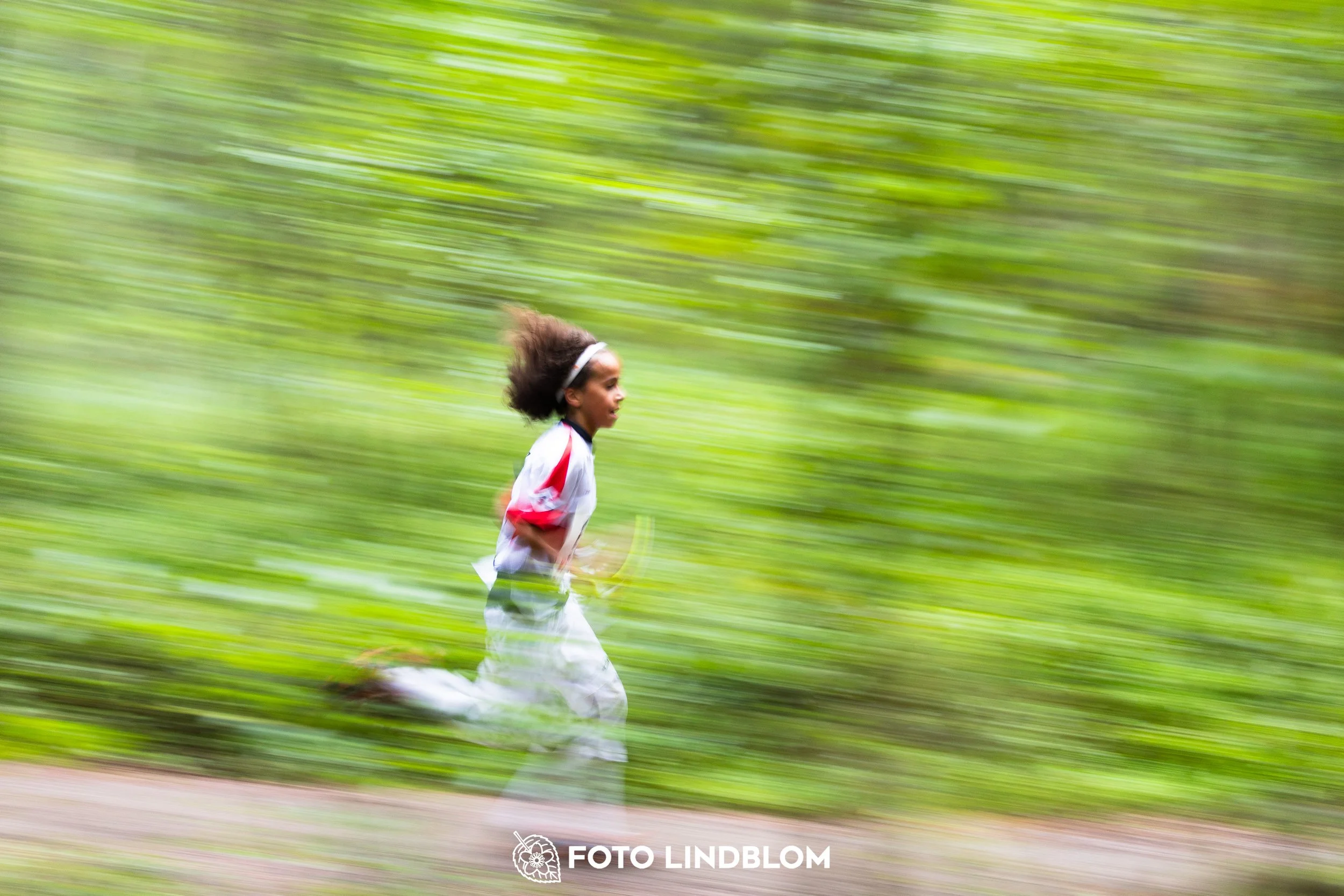 A picture from the youth 10 mila orienteering competition taken by Foto Lindblom