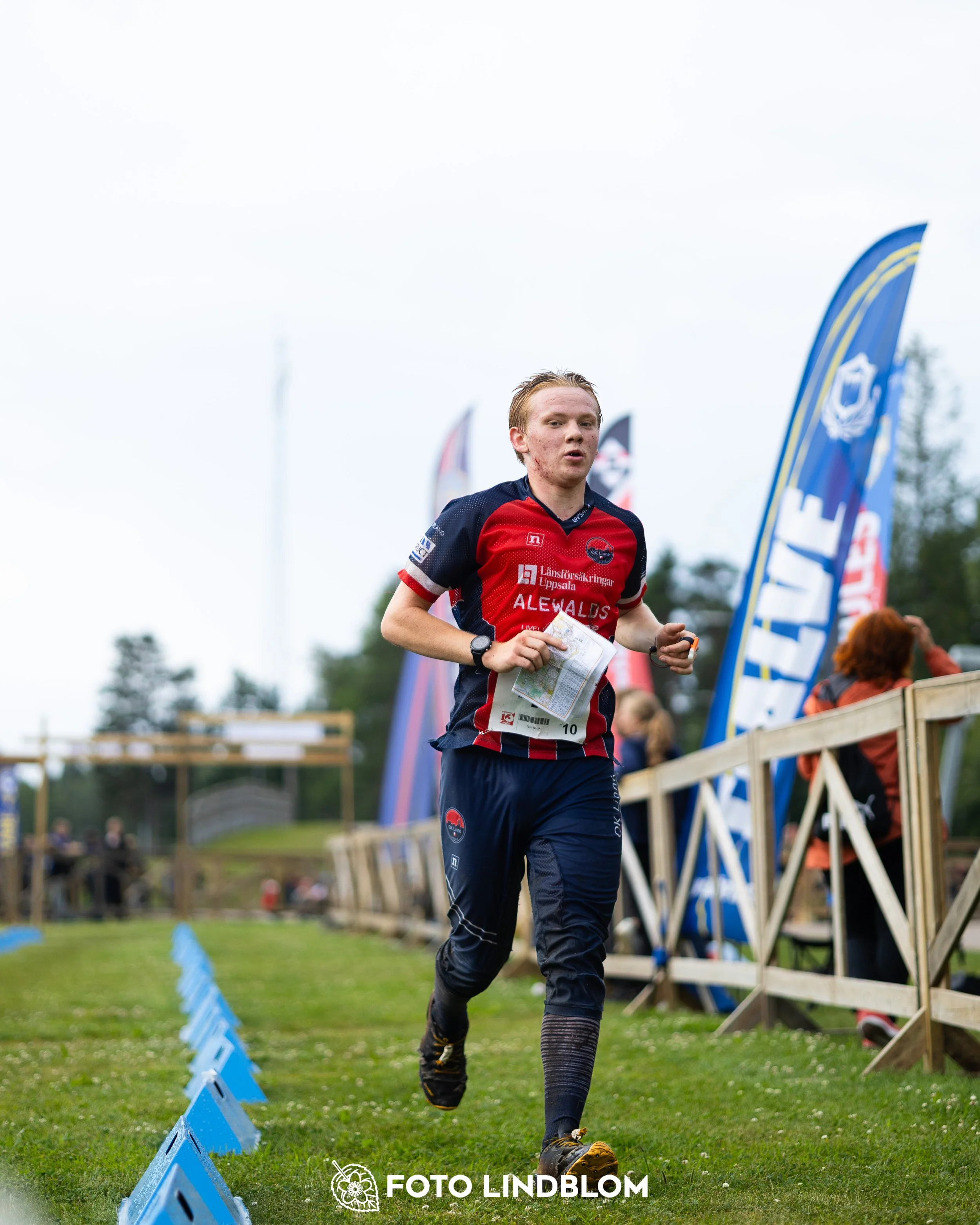A picture from the youth 10 mila orienteering competition taken by Foto Lindblom