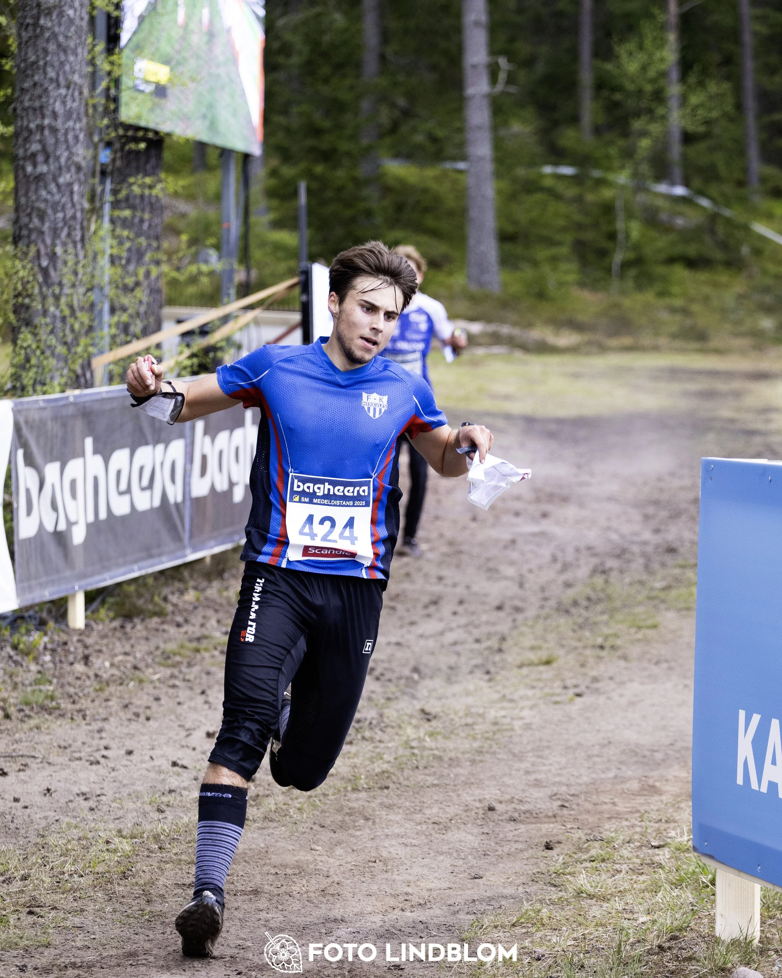 A picture from the Swedish national championship in middle distance orienteering and Swedish league race