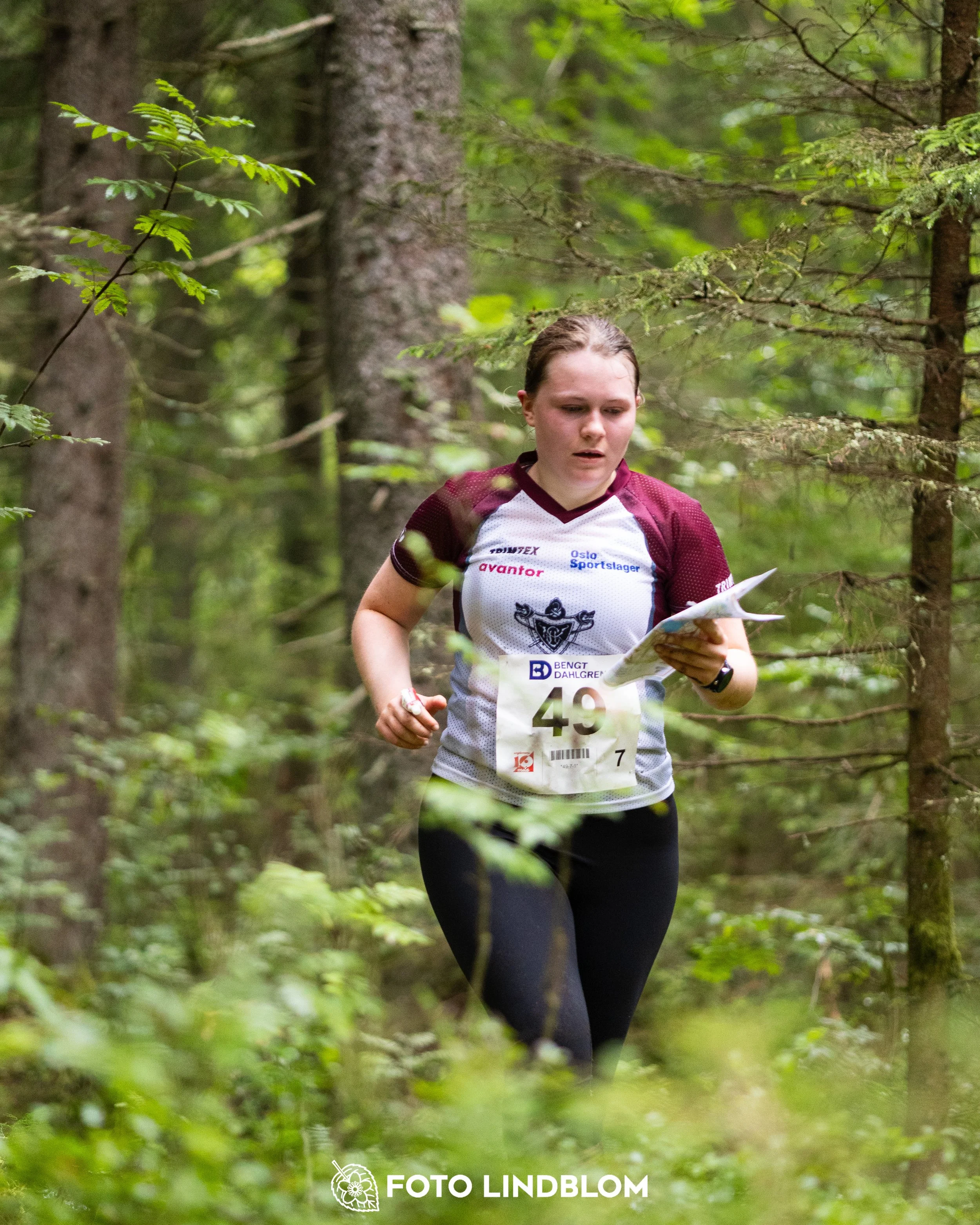A picture from the youth 10 mila orienteering competition taken by Foto Lindblom