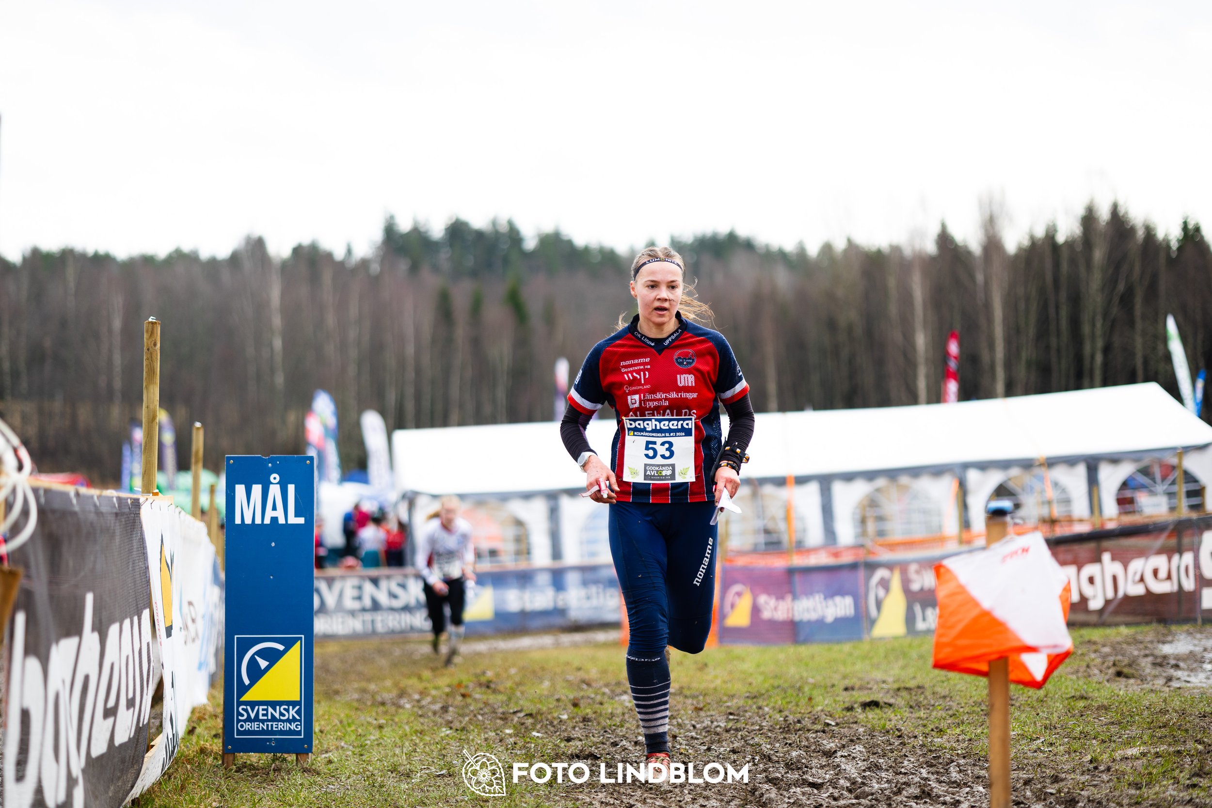 A moment from the 2026 Swedish League middle distance orienteering event in Kolmården, captured by Foto Lindblom.