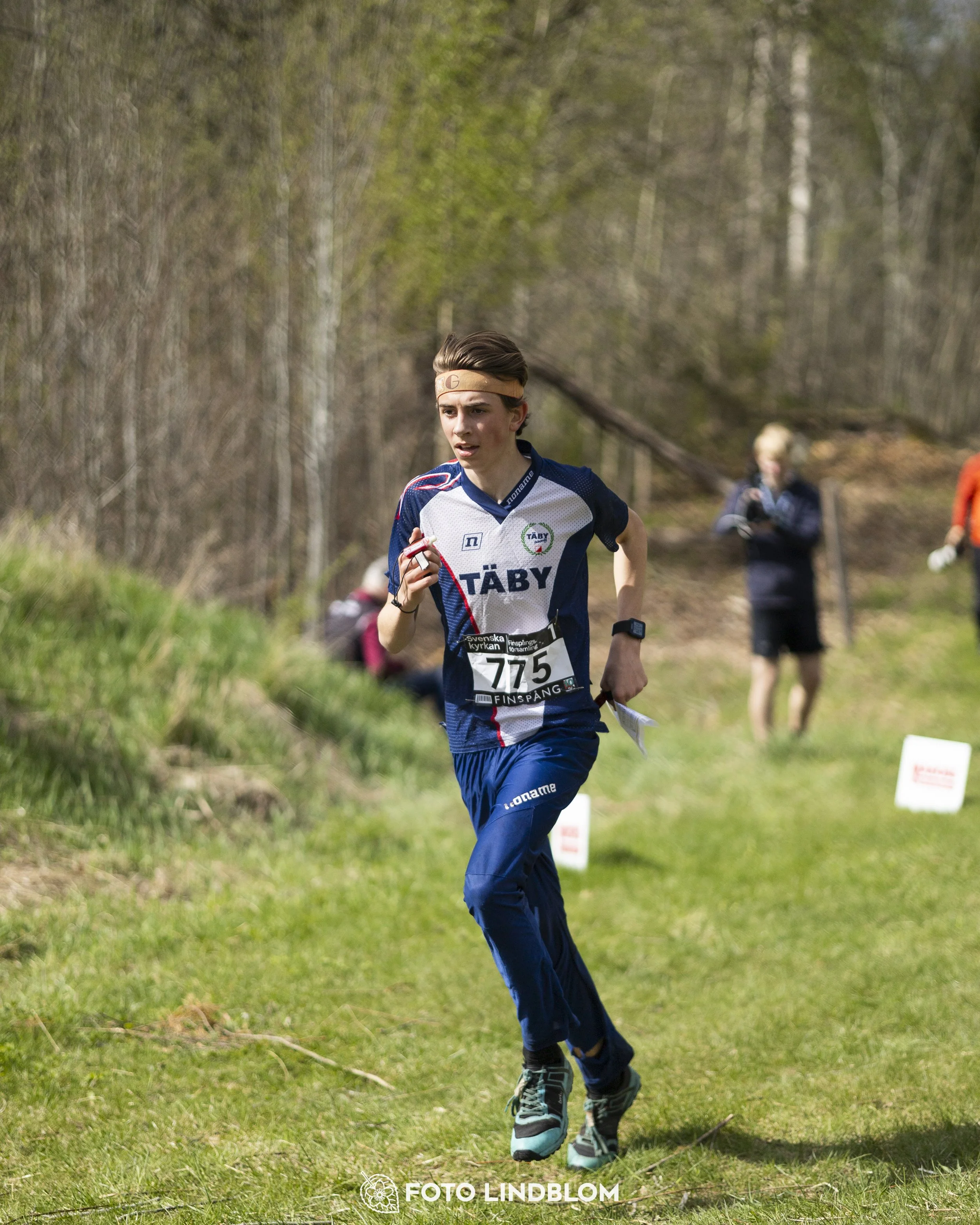 A picture from the youth relay at 10-Mila orienteering competition