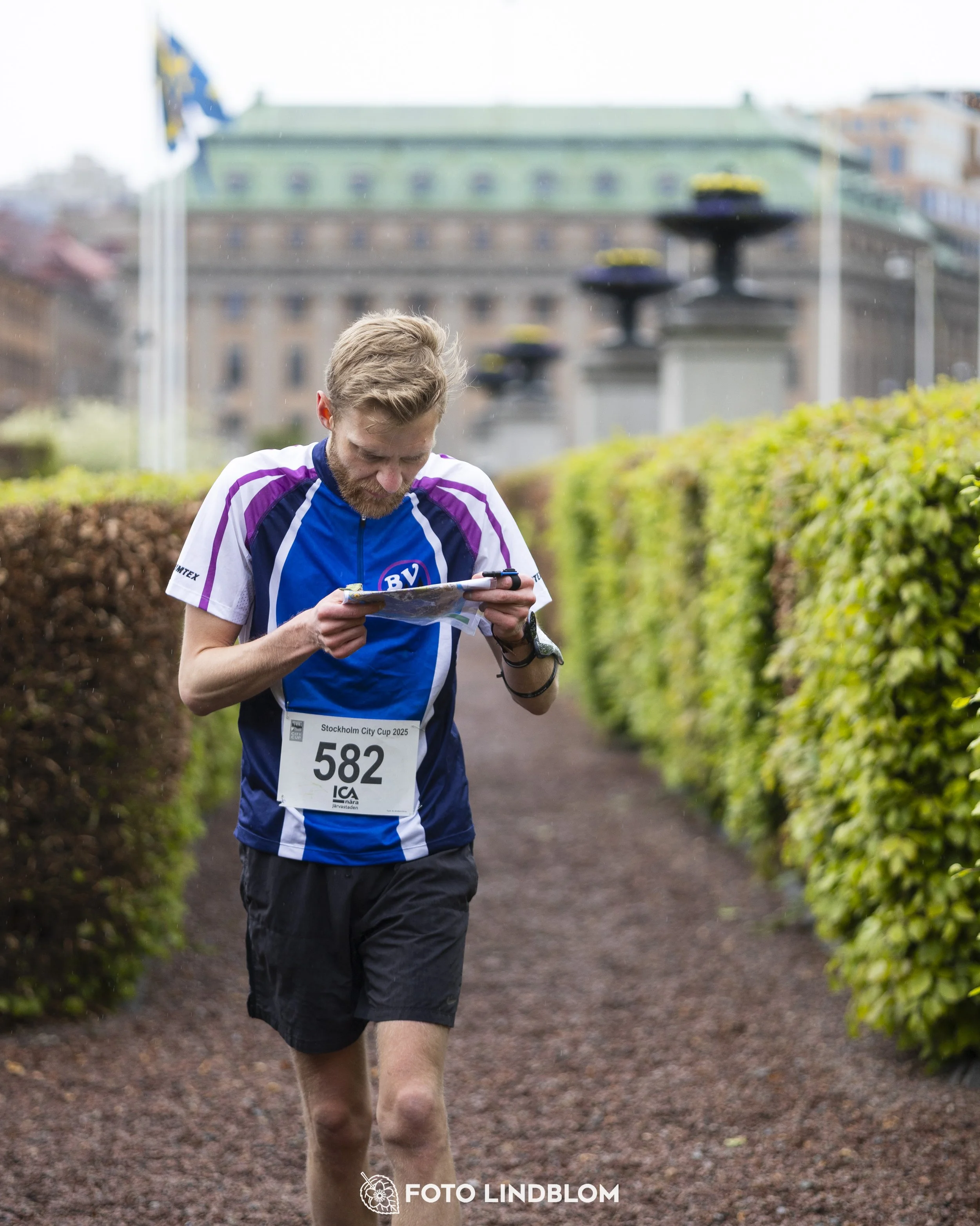 A picture from the first stage of the Stockholm City Cup sprint orienteering competition in "gamla stan" which is the old part of Stockholm