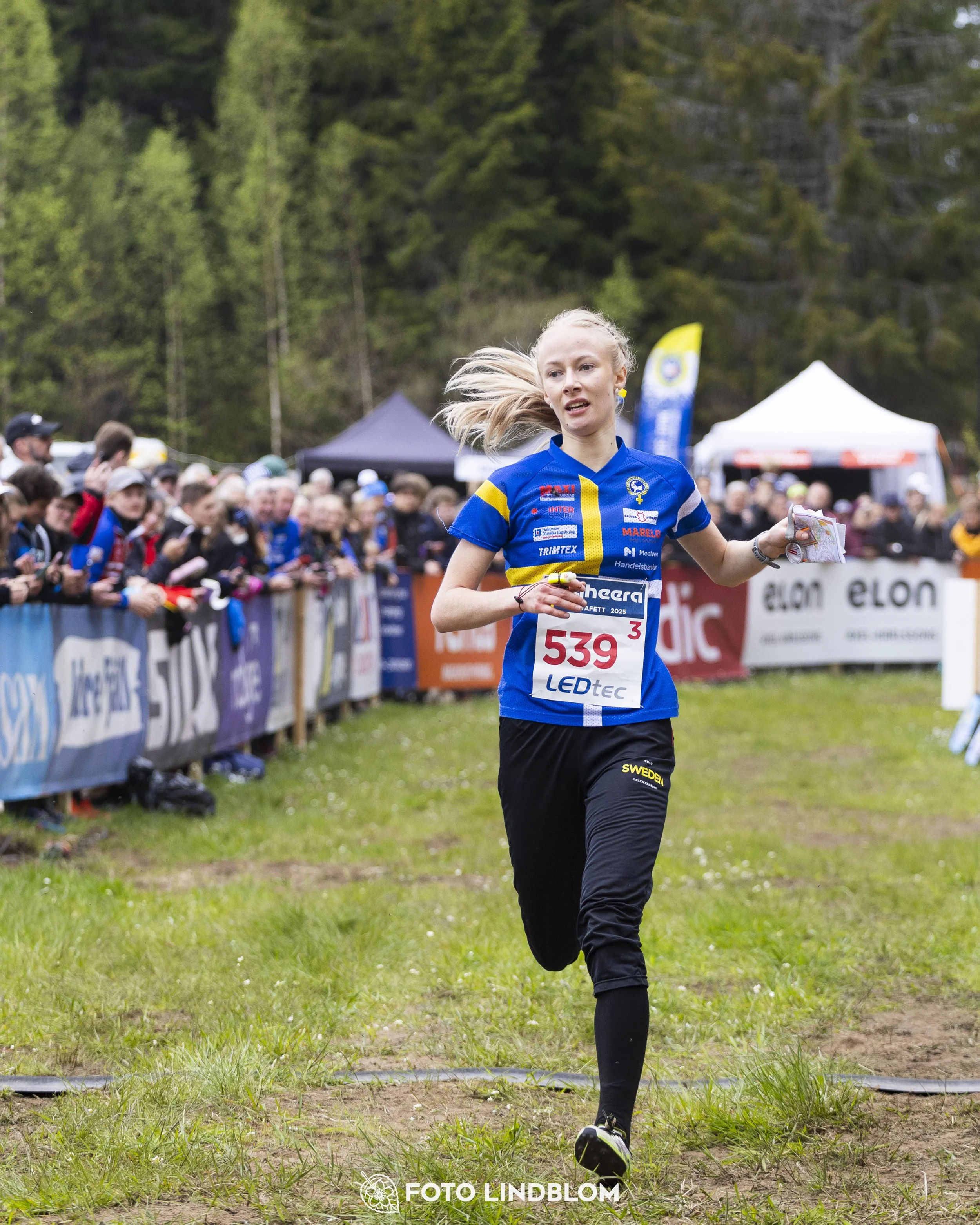 A picture from the Swedish national championship in relay orienteering