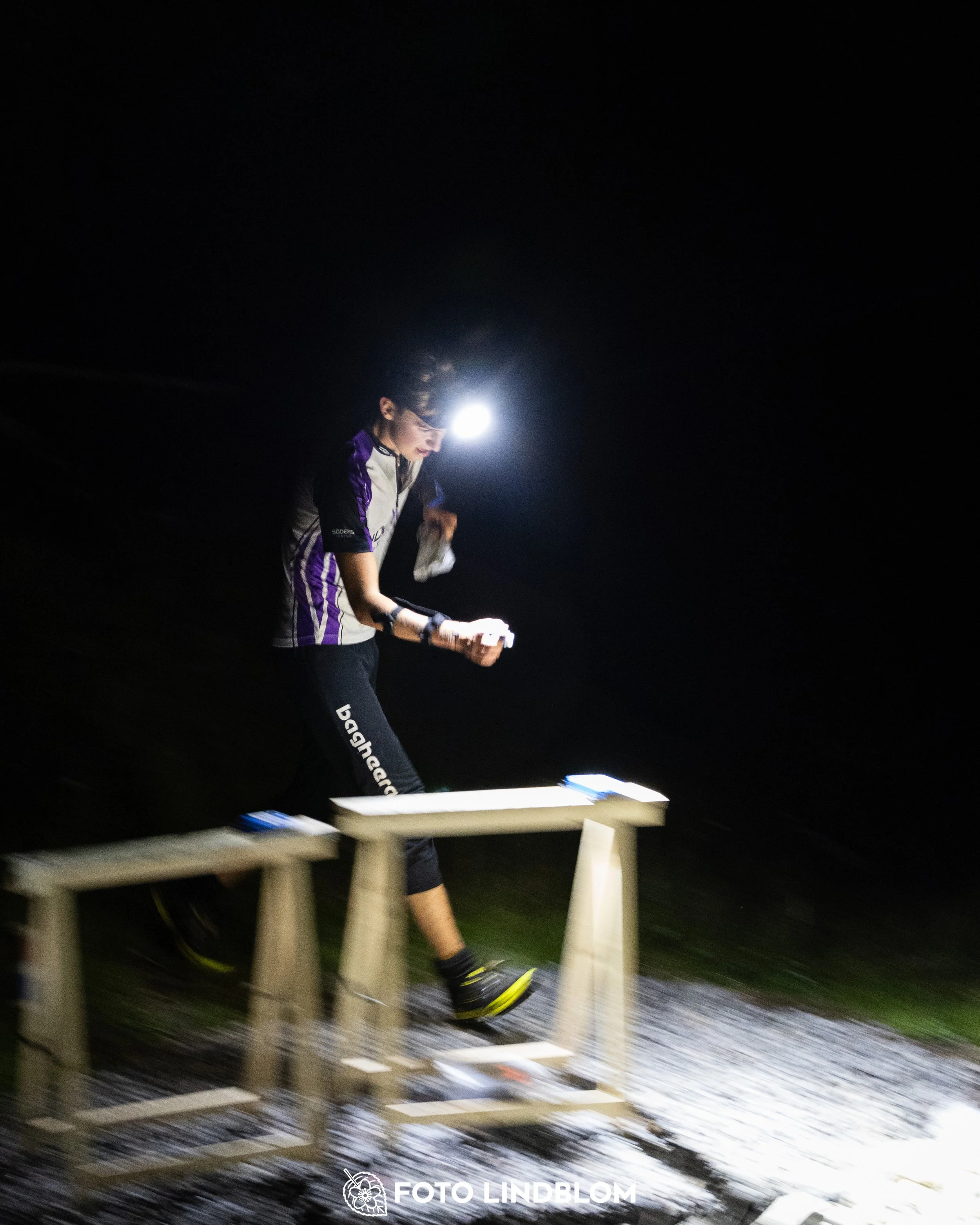 A picture from the Stockholm district championship in night orienteering taken by Foto Lindblom