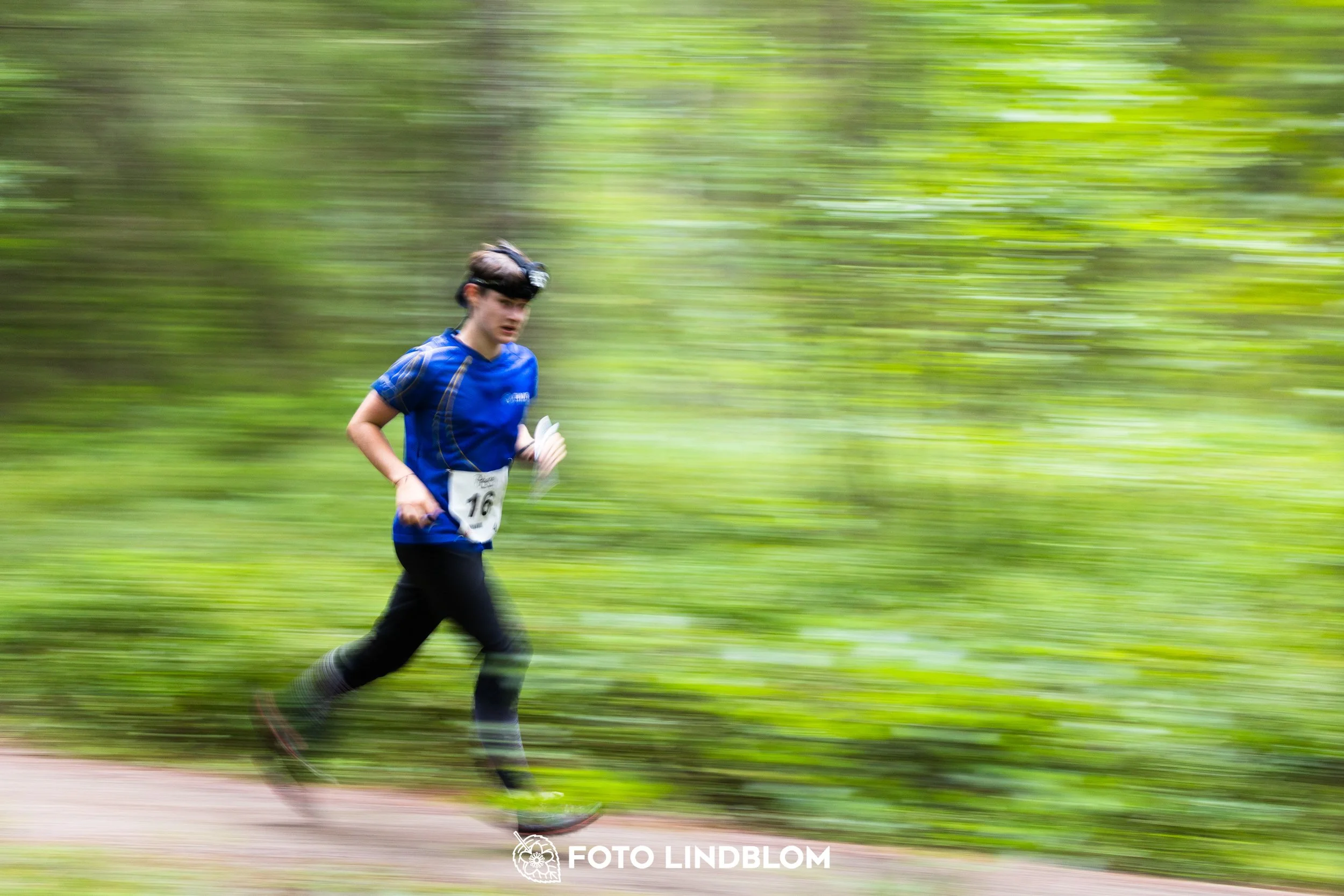 A picture from the youth 10 mila orienteering competition taken by Foto Lindblom