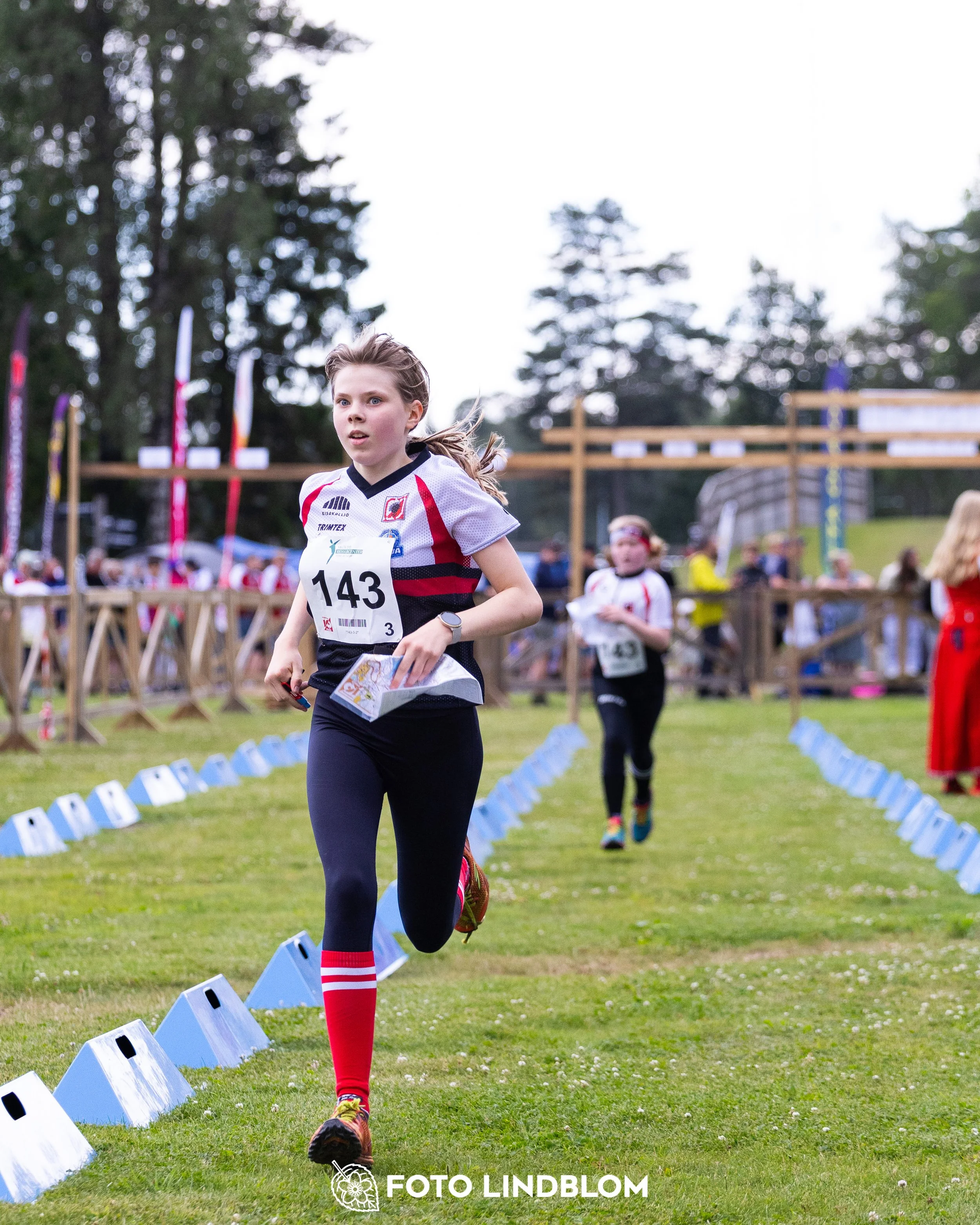 A picture from the youth 10 mila orienteering competition taken by Foto Lindblom