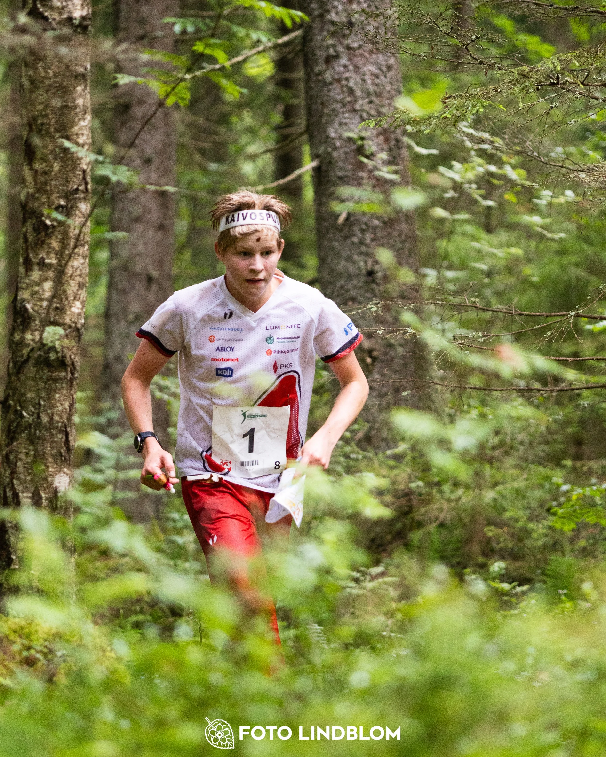 A picture from the youth 10 mila orienteering competition taken by Foto Lindblom