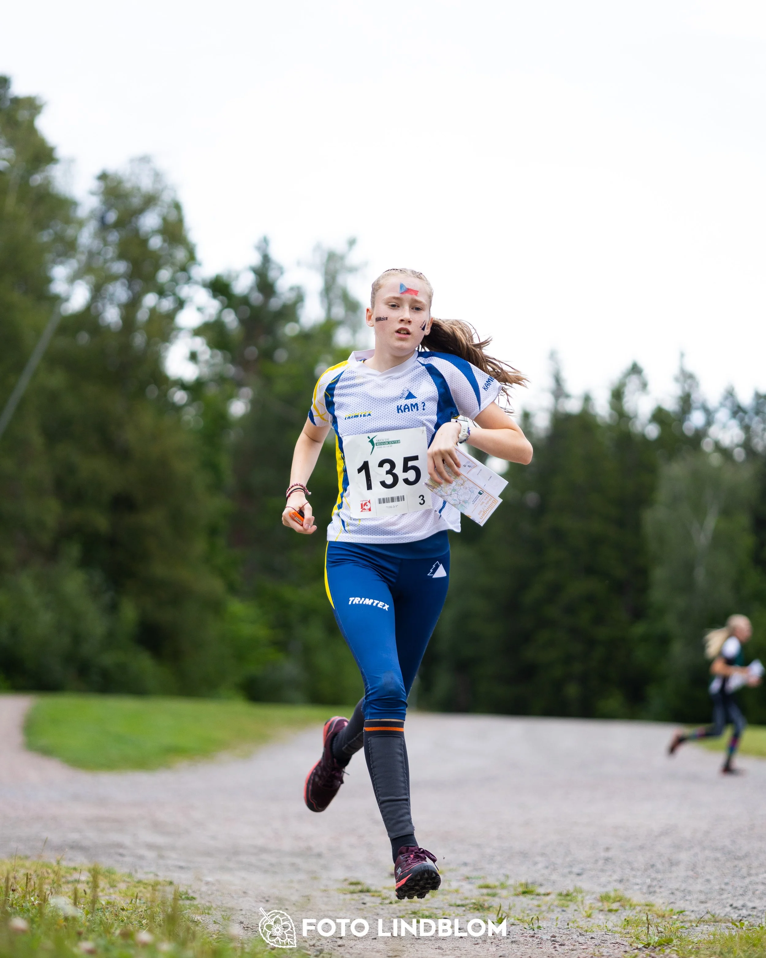 A picture from the youth 10 mila orienteering competition taken by Foto Lindblom
