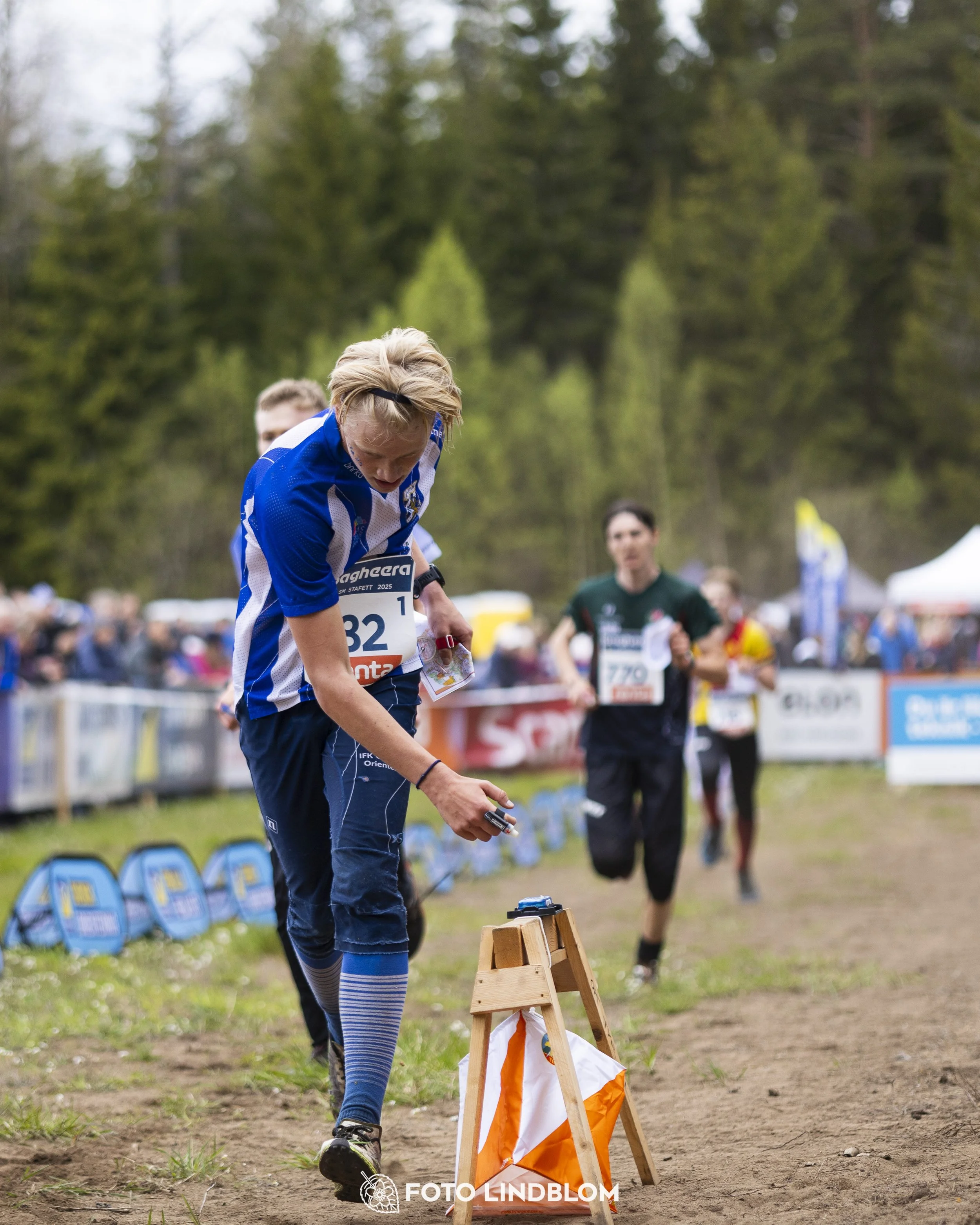 A picture from the Swedish national championship in relay orienteering