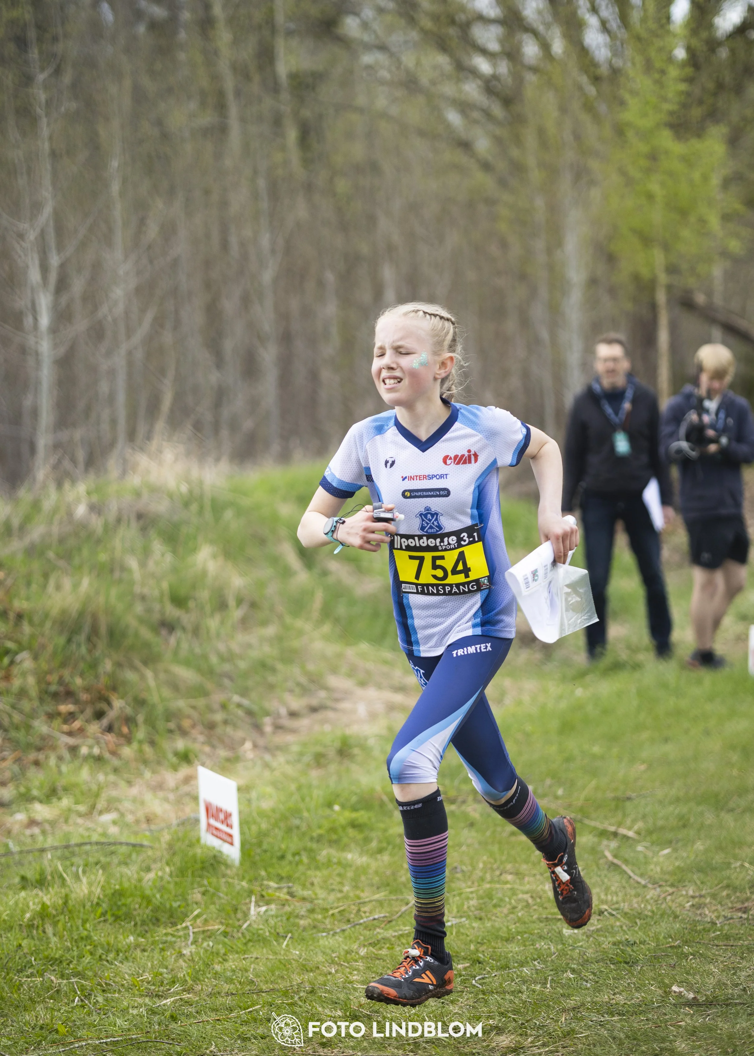A picture from the youth relay at 10-Mila orienteering competition
