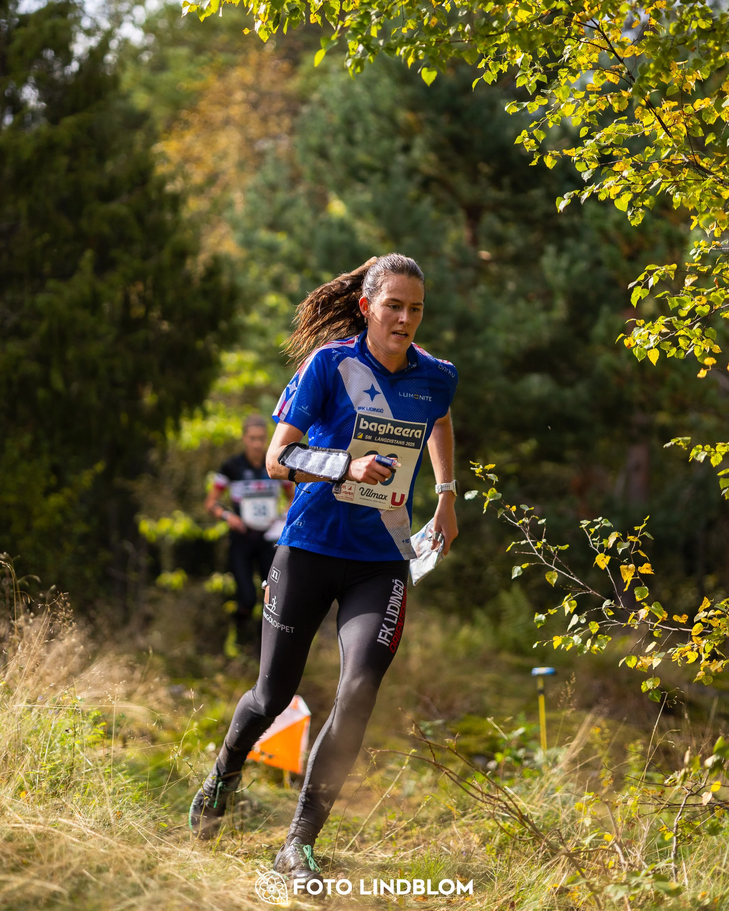A picture from the Swedish national championship in long distance orienteering and Swedish league race taken by Foto Lindblom
