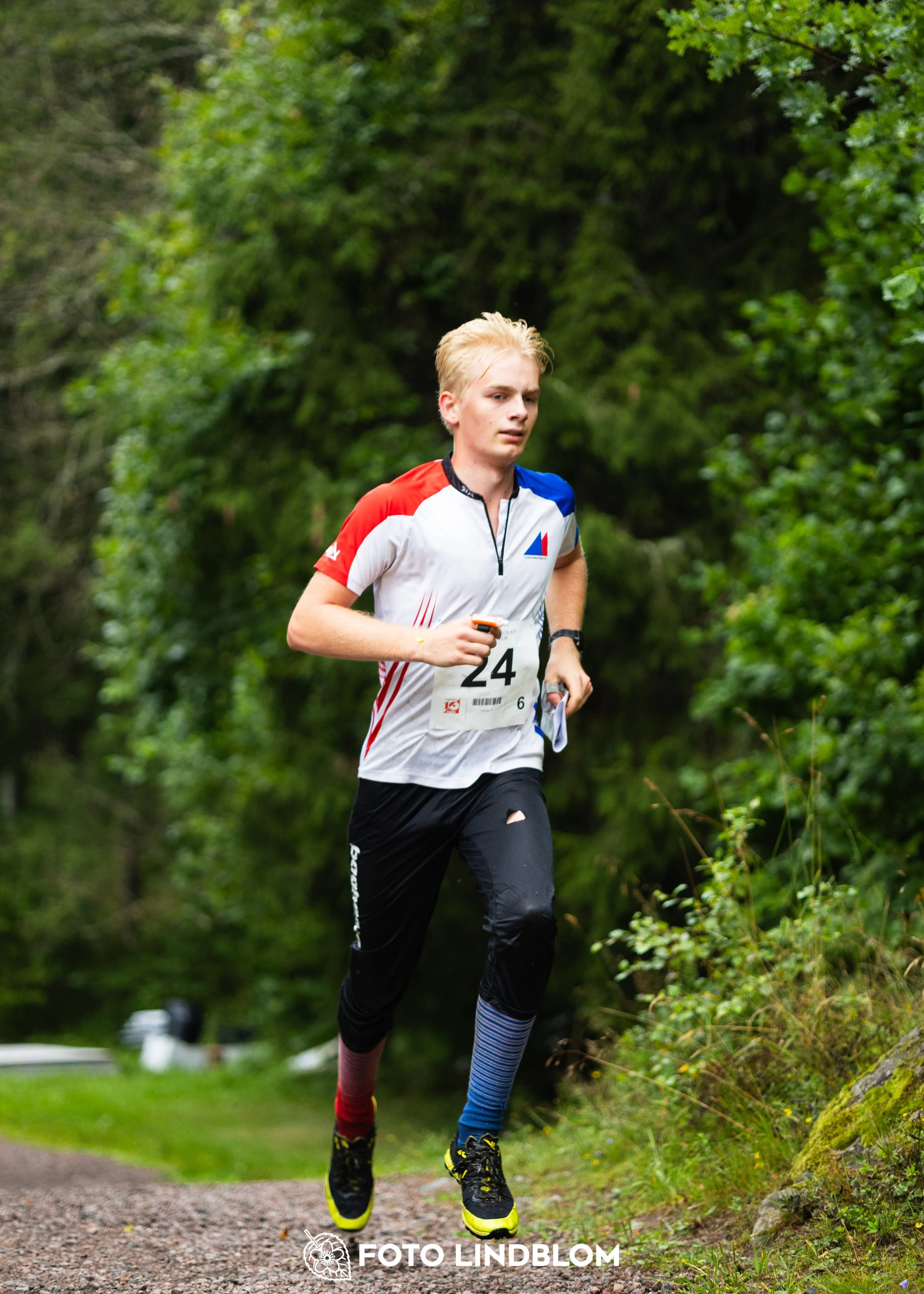 A picture from the youth 10 mila orienteering competition taken by Foto Lindblom