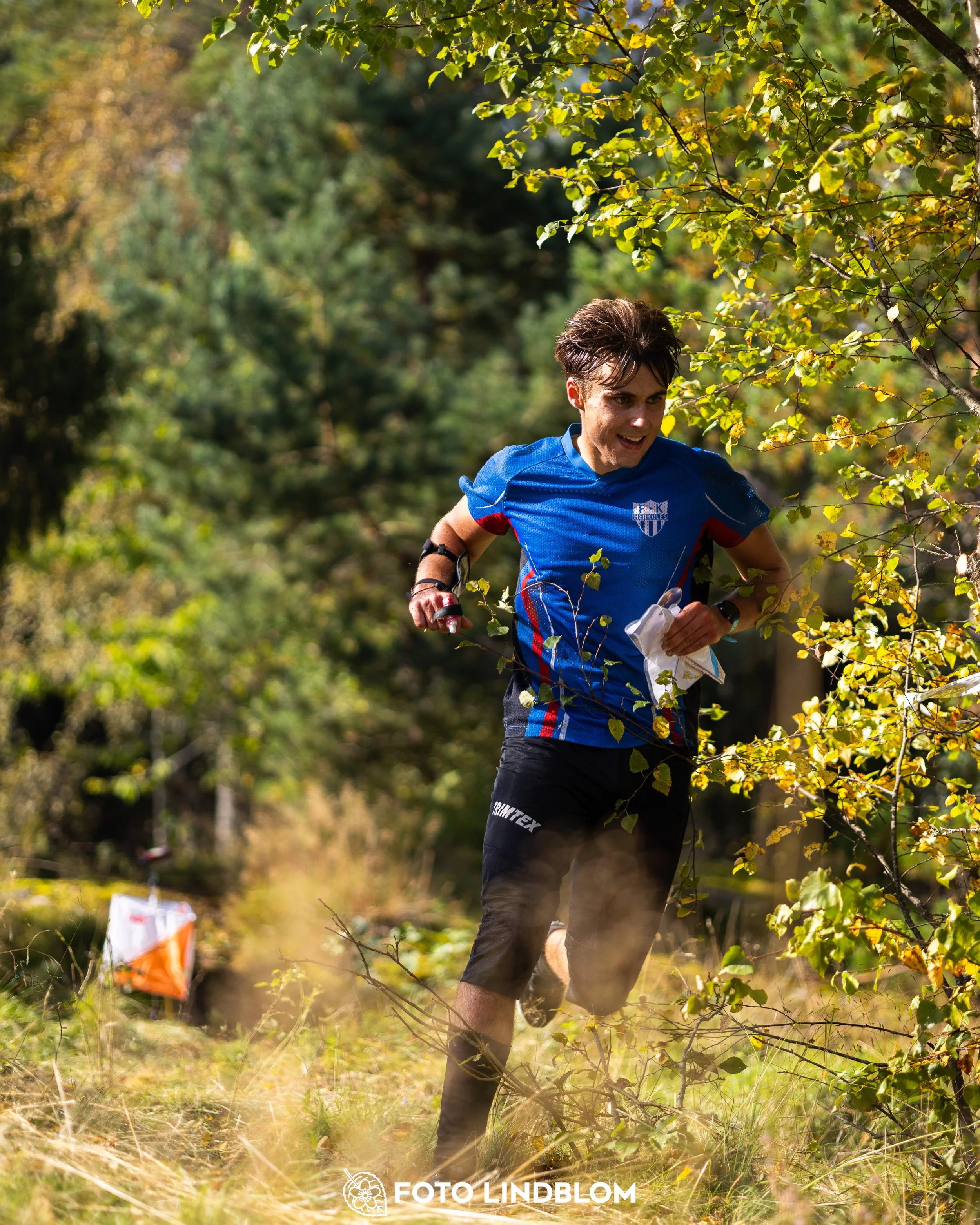 A picture from the Swedish national championship in long distance orienteering and Swedish league race taken by Foto Lindblom