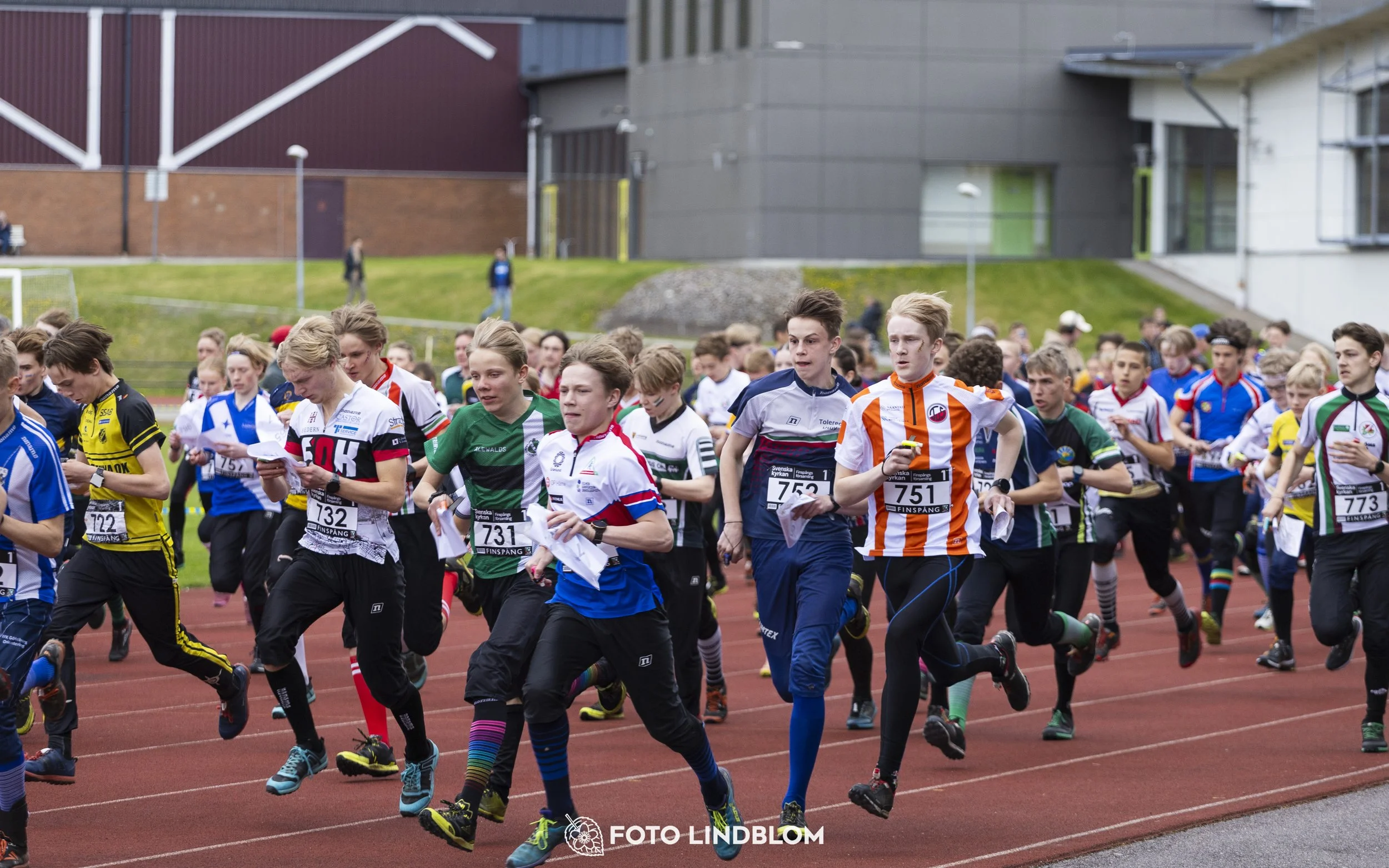 A picture from the youth relay at 10-Mila orienteering competition