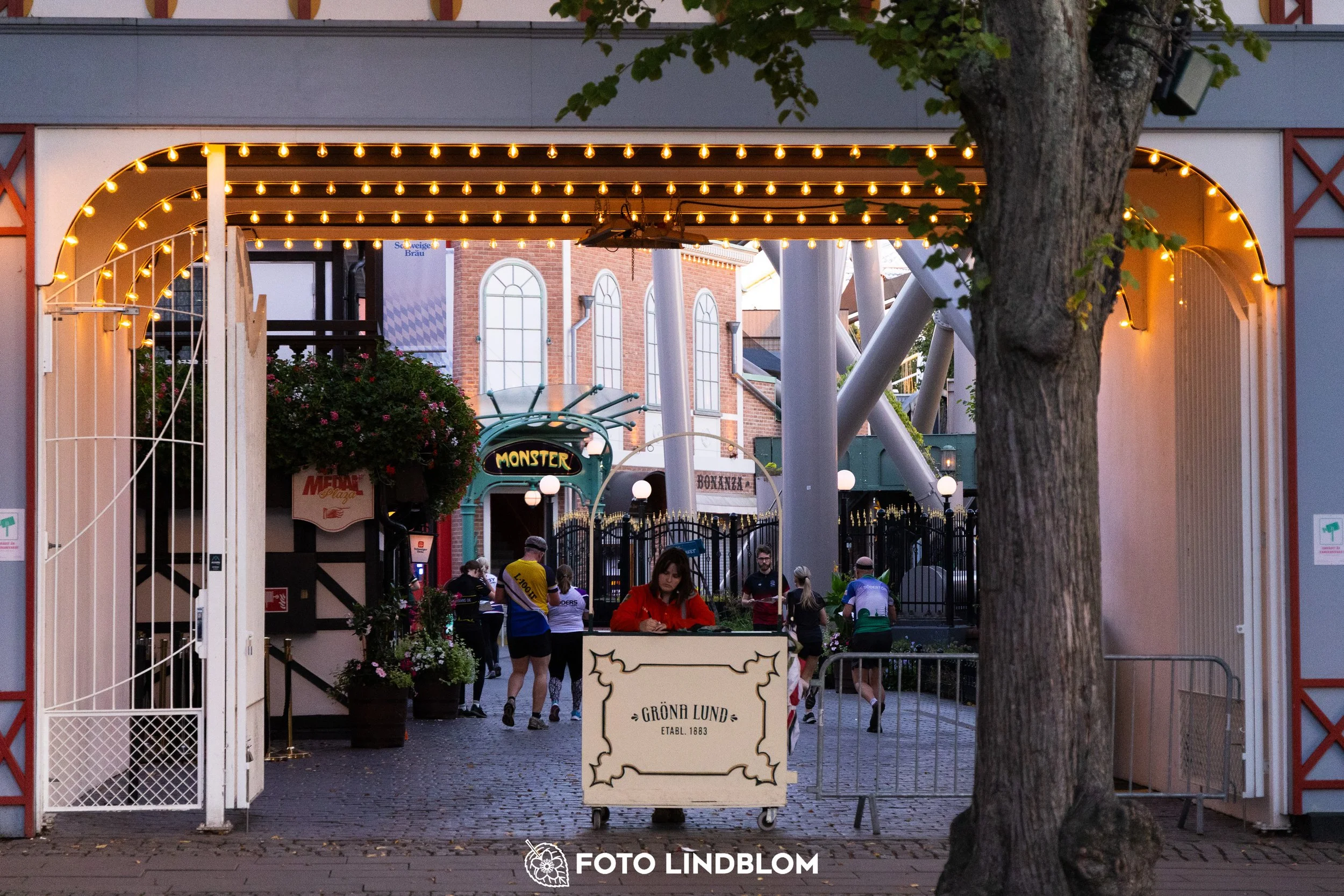 A picture from the orienteering event called Gröna Lund Sprinten taken by Foto Lindblom
