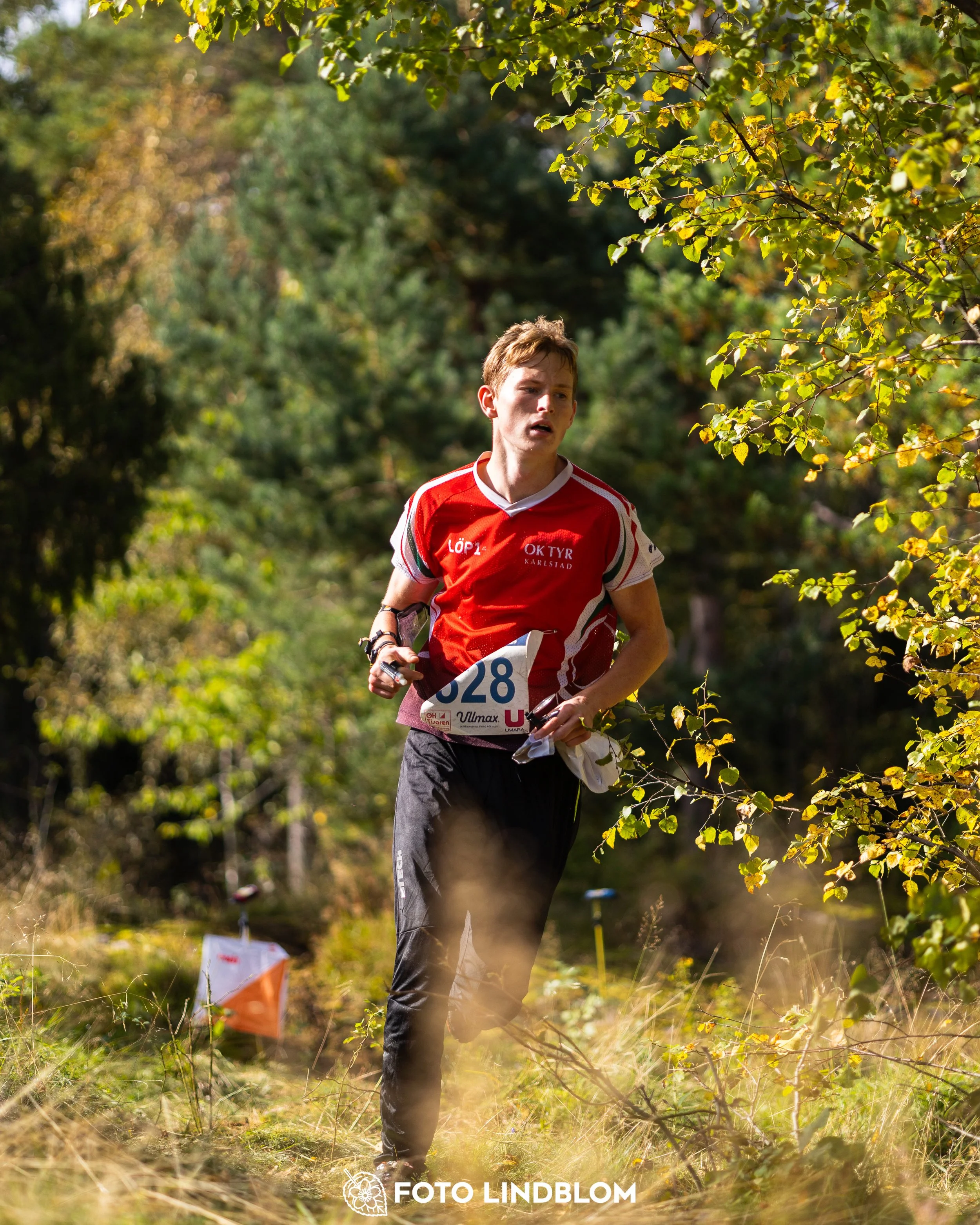 A picture from the Swedish national championship in long distance orienteering and Swedish league race taken by Foto Lindblom