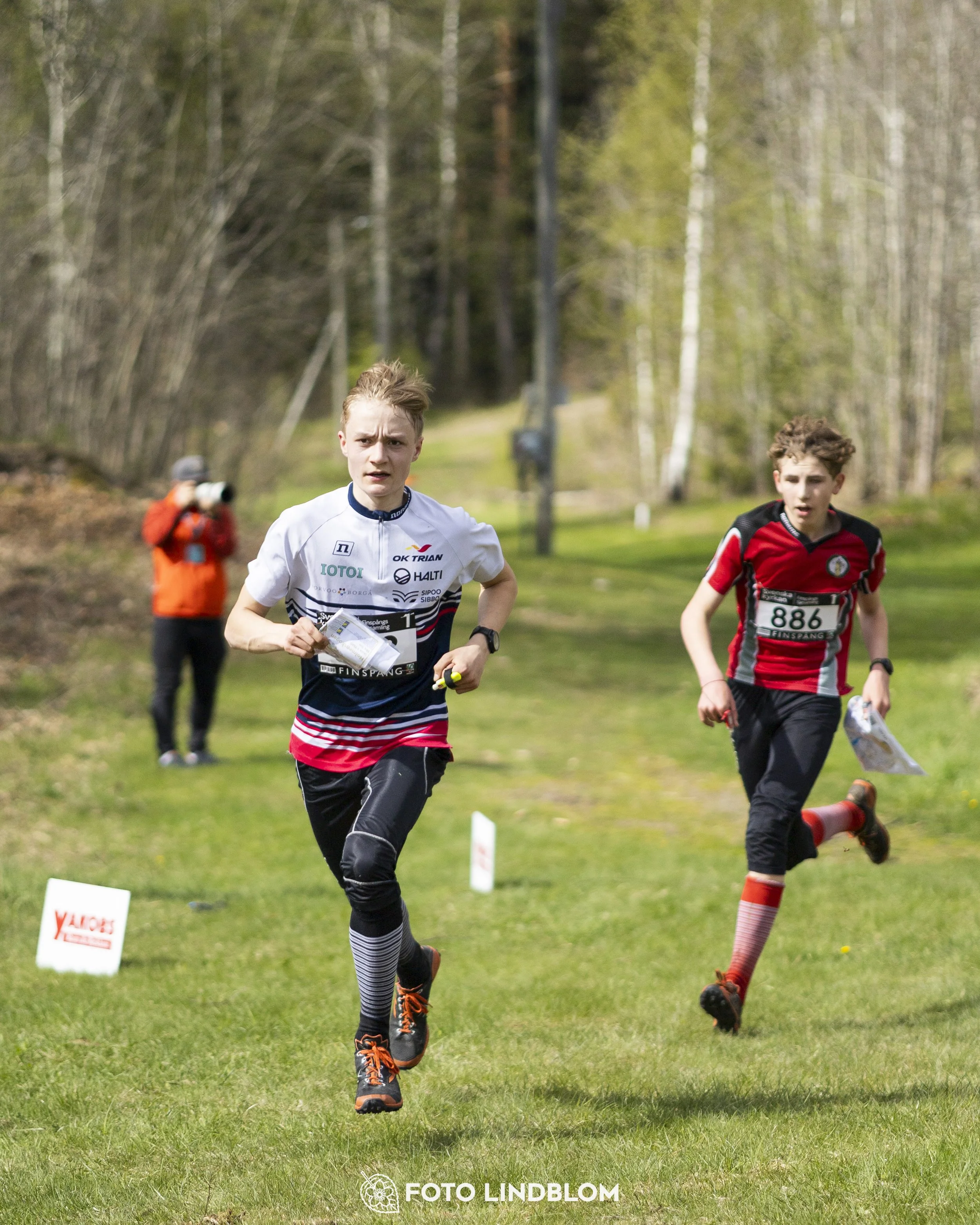 A picture from the youth relay at 10-Mila orienteering competition