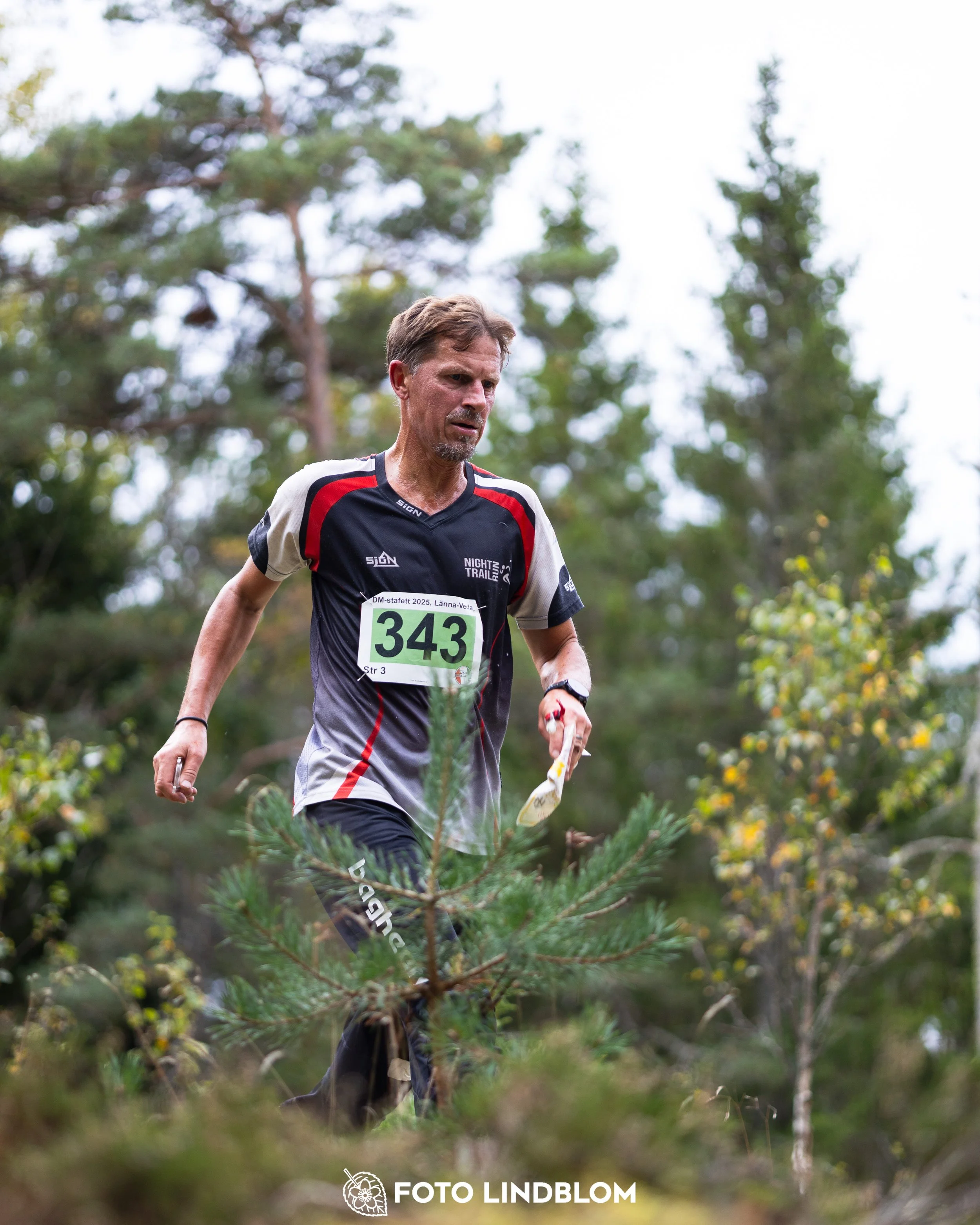 A picture from the Stockholm district championship in relay orienteering taken by Foto Lindblom