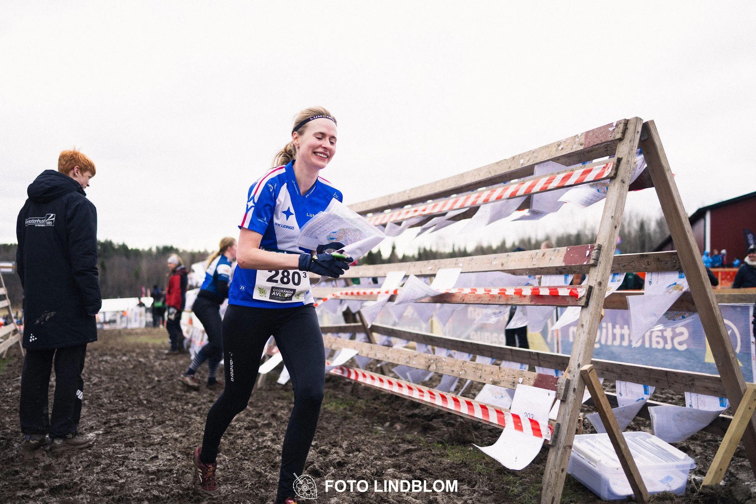 A scene from the Stafettligan relay competition Kolmårdskavlen in spring 2026, captured by Foto Lindblom.