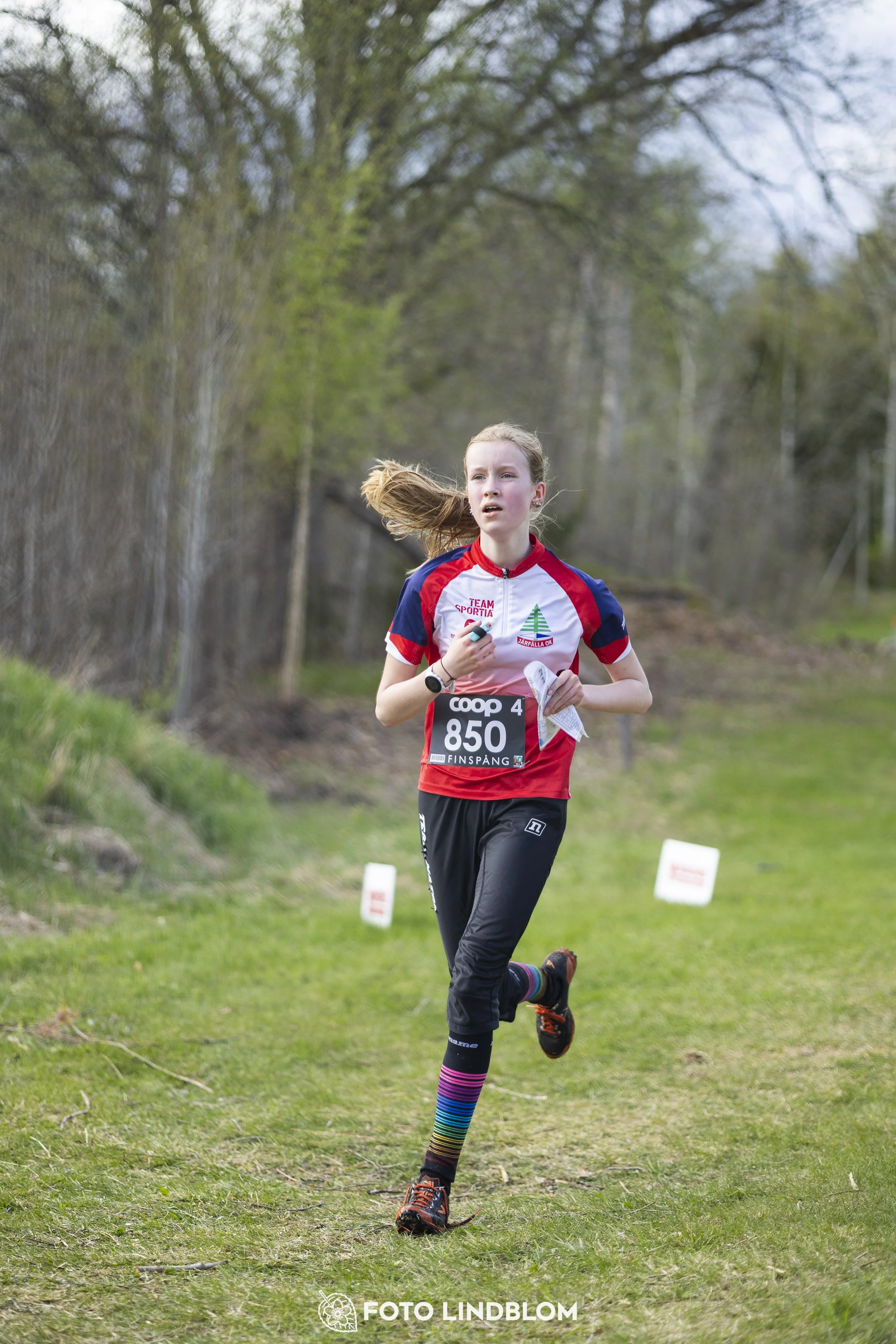 A picture from the youth relay at 10-Mila orienteering competition