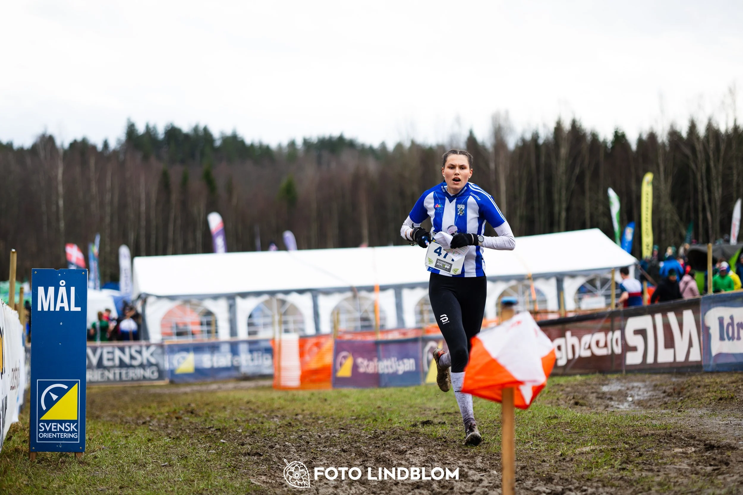 A moment captured during the Swedish League orienteering competition in Kolmården 2026 by Foto Lindblom.