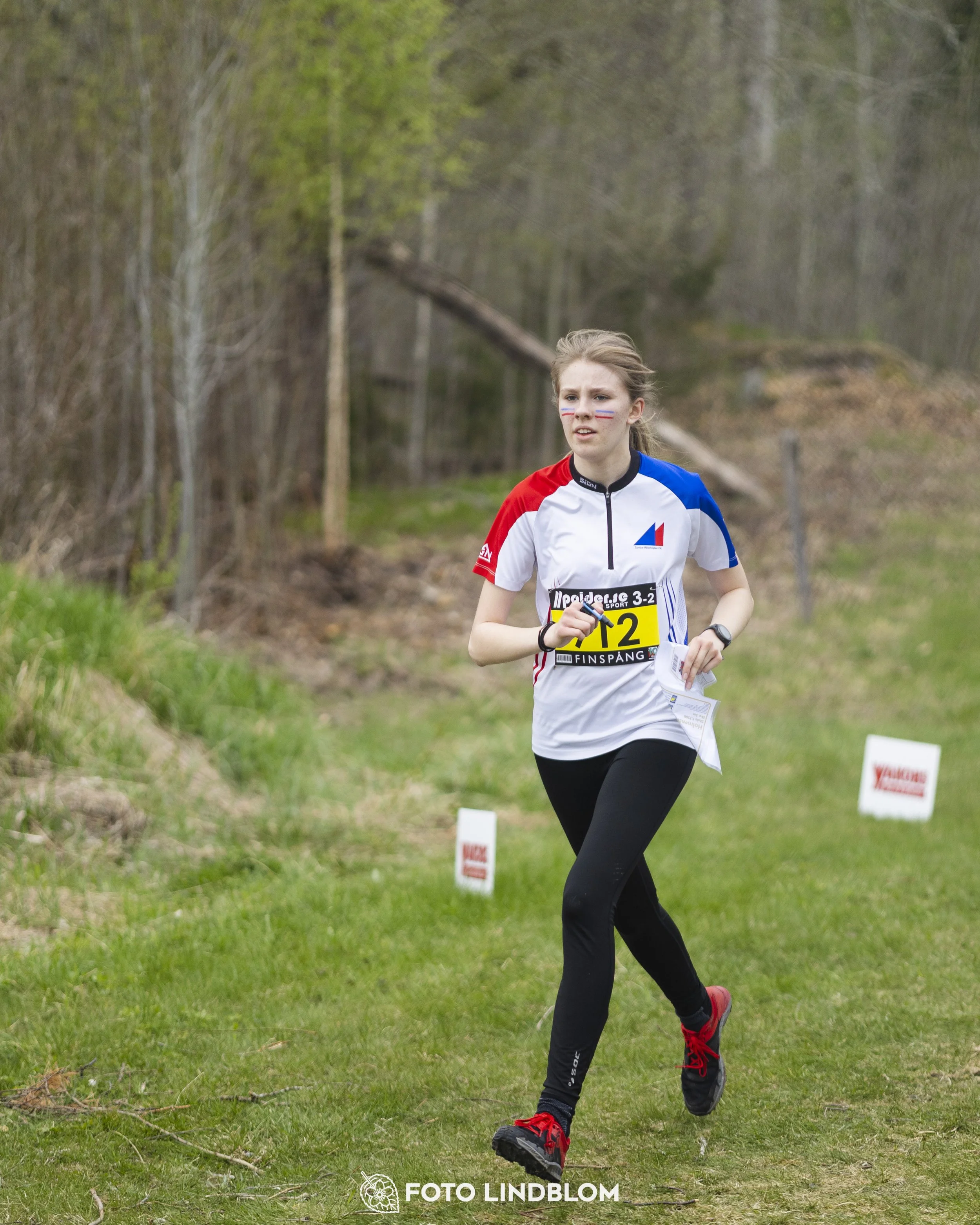 A picture from the youth relay at 10-Mila orienteering competition