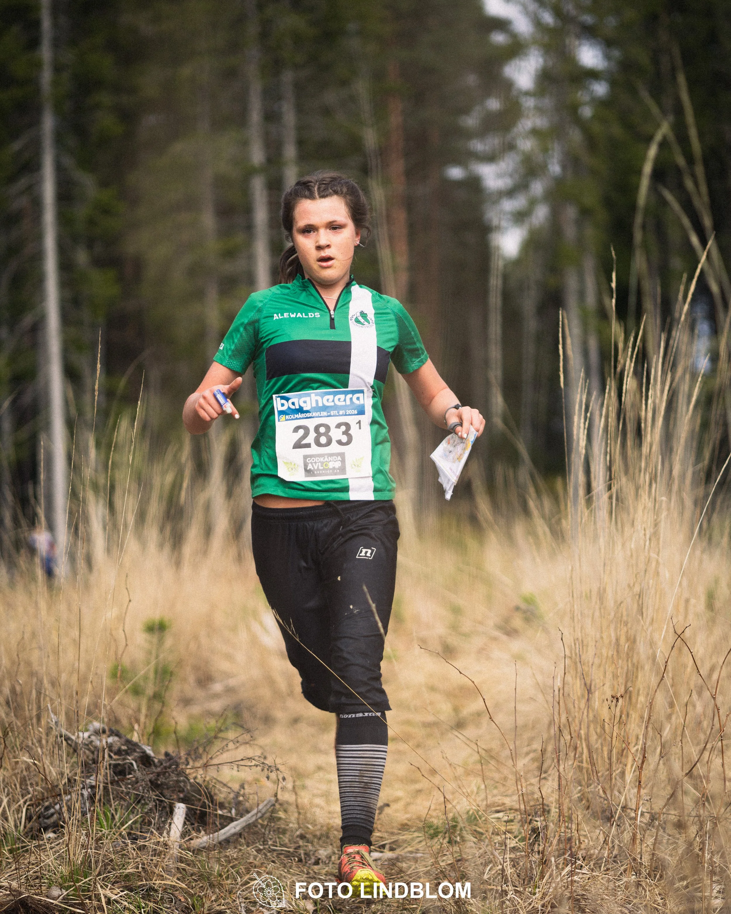 A moment captured during Kolmårdskavlen in the Swedish Stafettligan 2026 by Foto Lindblom.