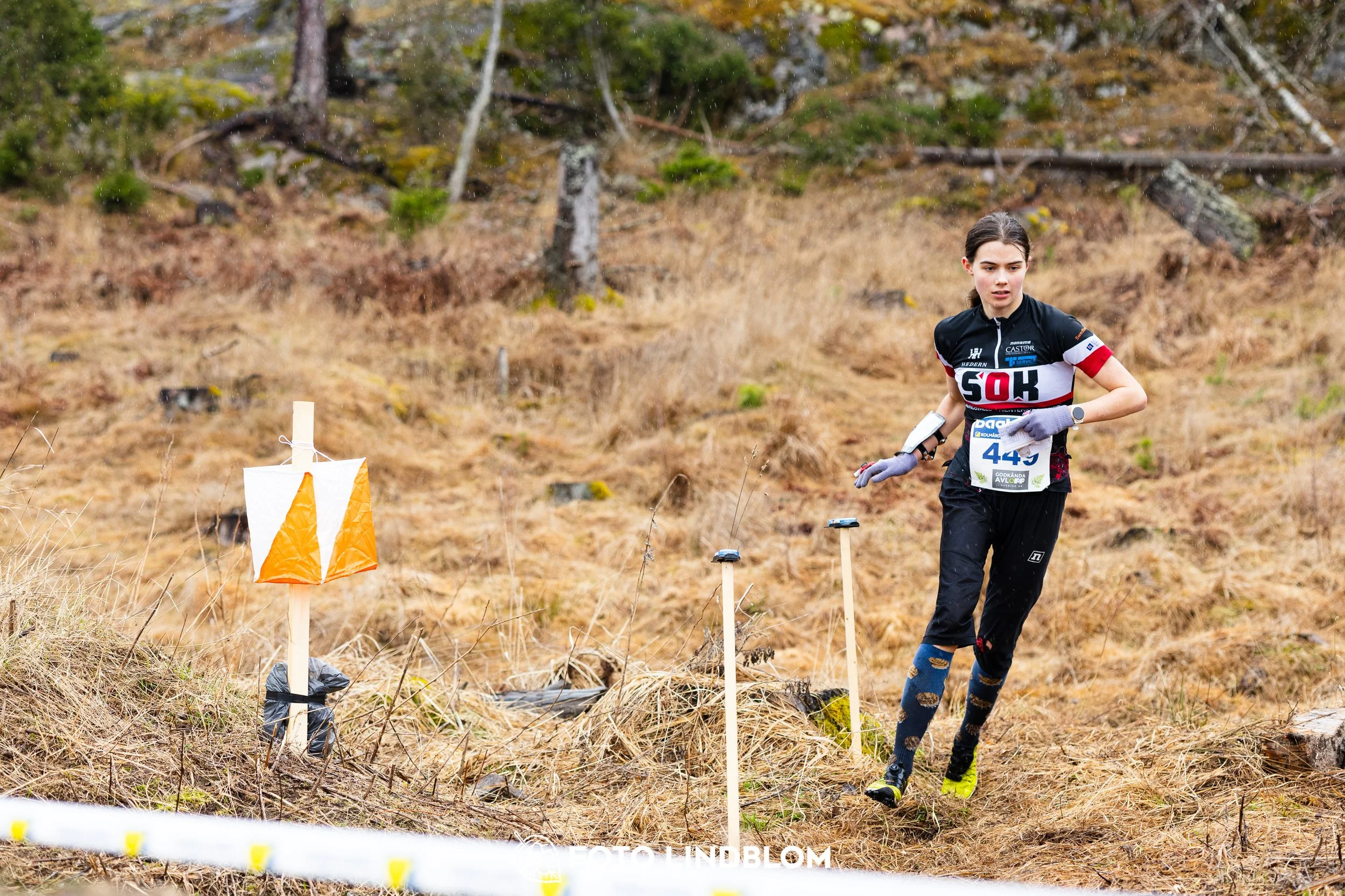 A photo from a middle distance orienteering event in Kolmården during the Swedish League 2026, captured by Foto Lindblom.