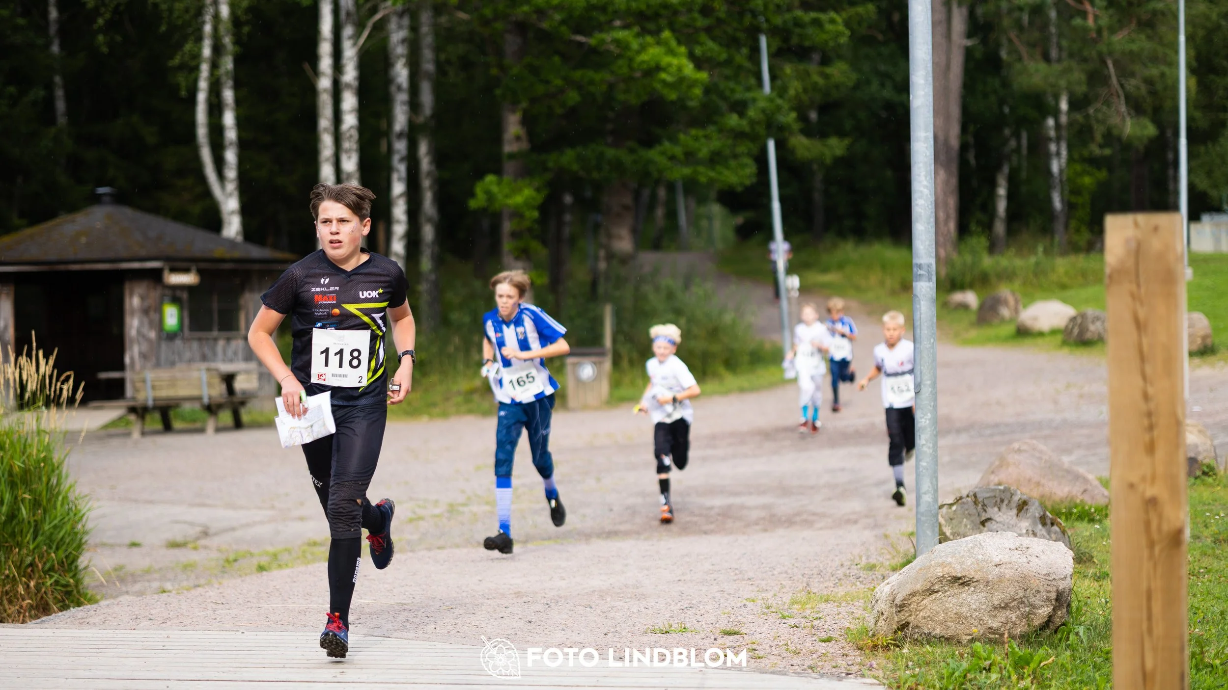 A picture from the youth 10 mila orienteering competition taken by Foto Lindblom