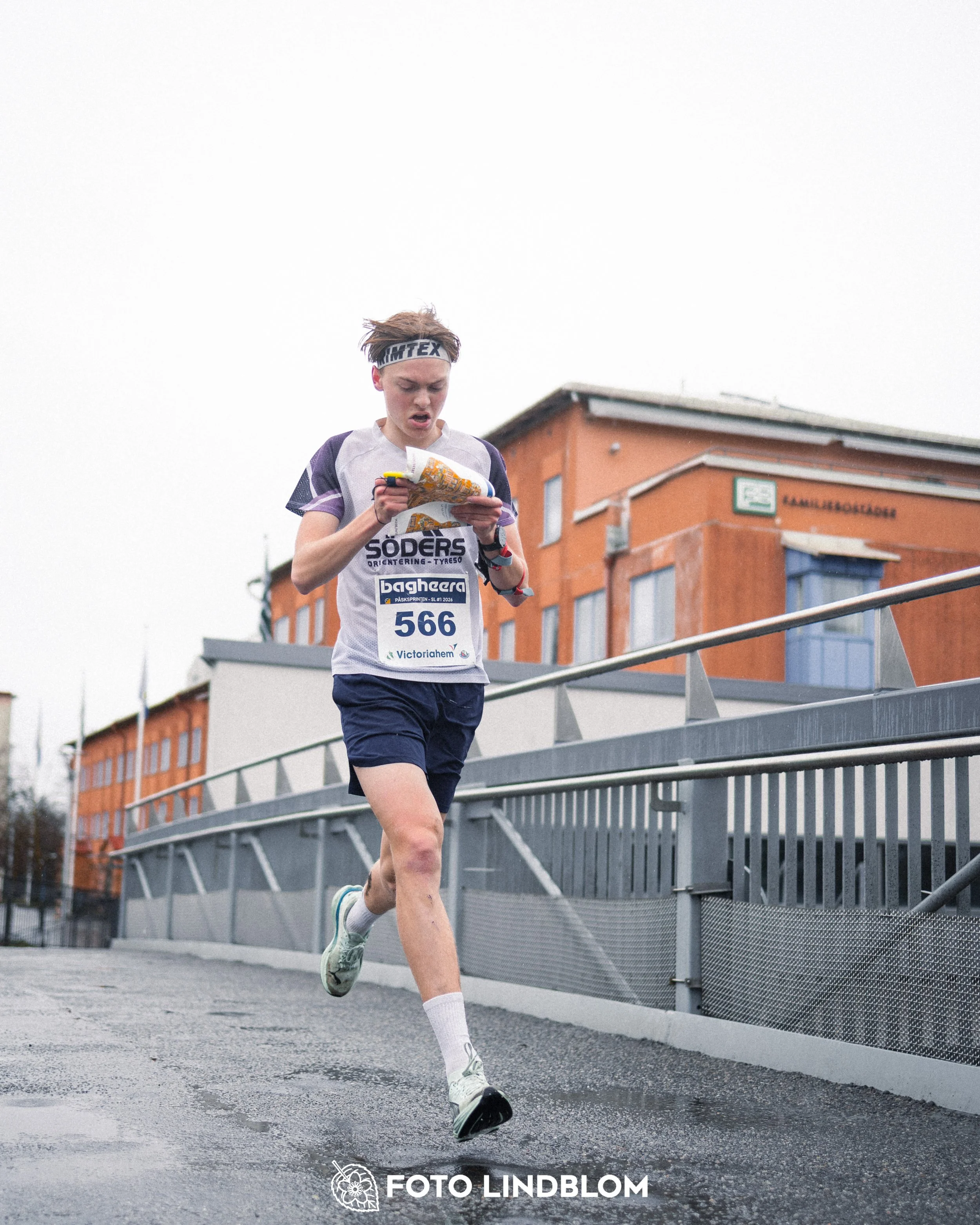 A moment from the 2026 Swedish League orienteering event in Rinkeby Stockholm, captured by Foto Lindblom.