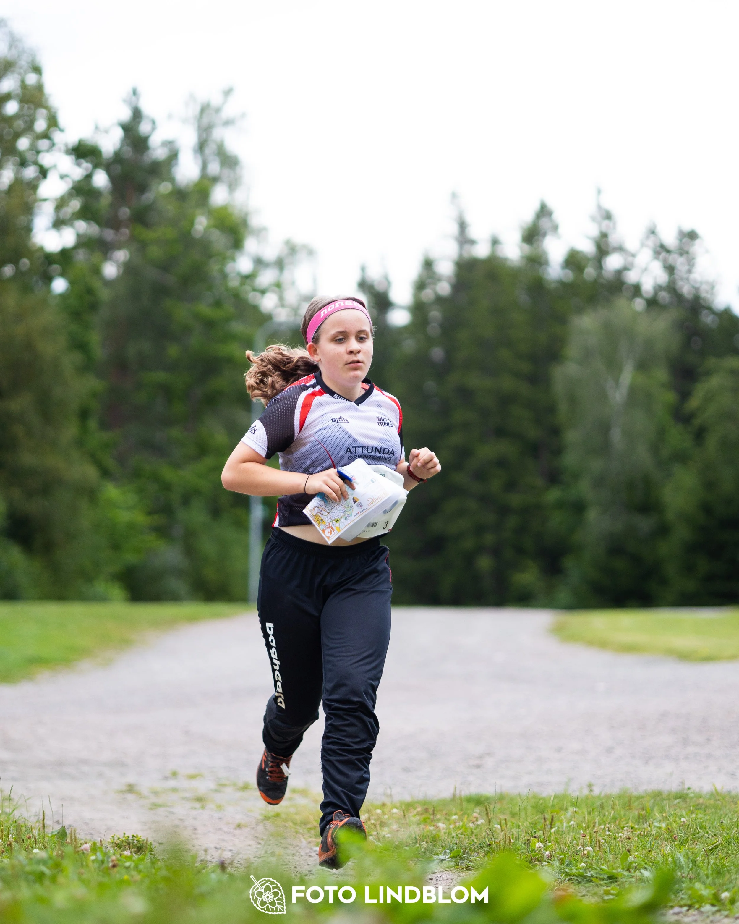 A picture from the youth 10 mila orienteering competition taken by Foto Lindblom