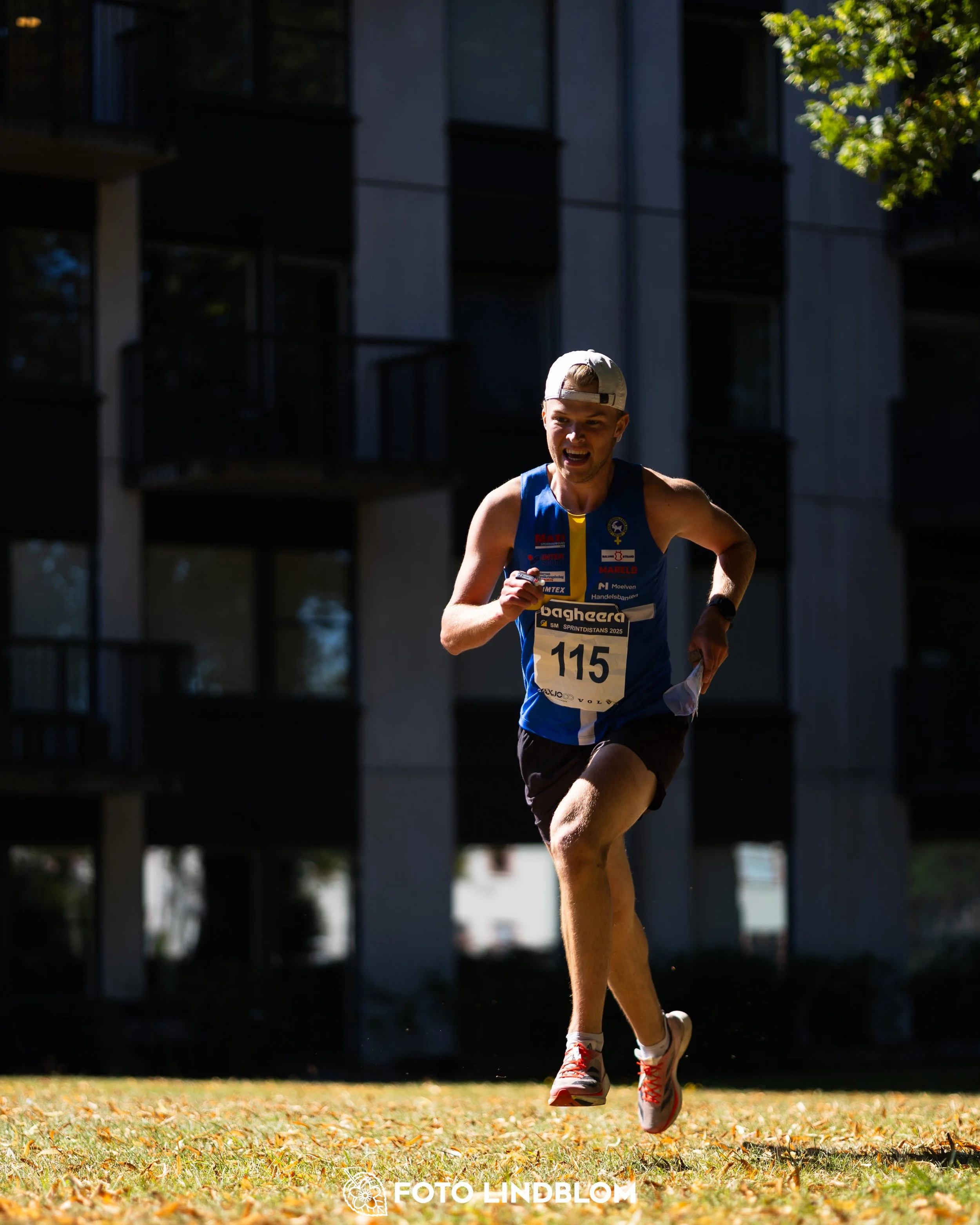 A picture from the Swedish national championship in knock out orienteering  taken by Foto Lindblom
