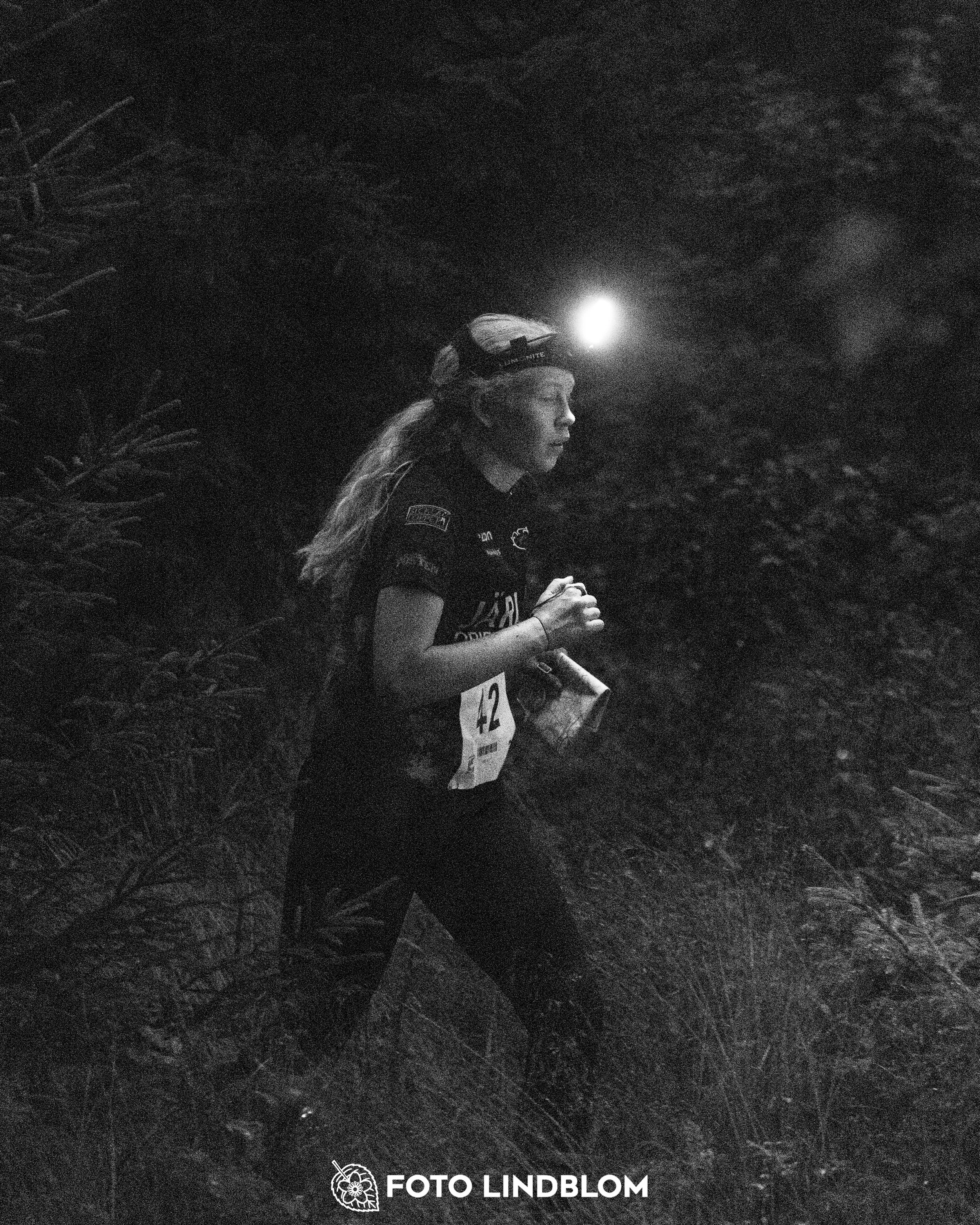 A picture from the youth 10 mila orienteering competition taken by Foto Lindblom