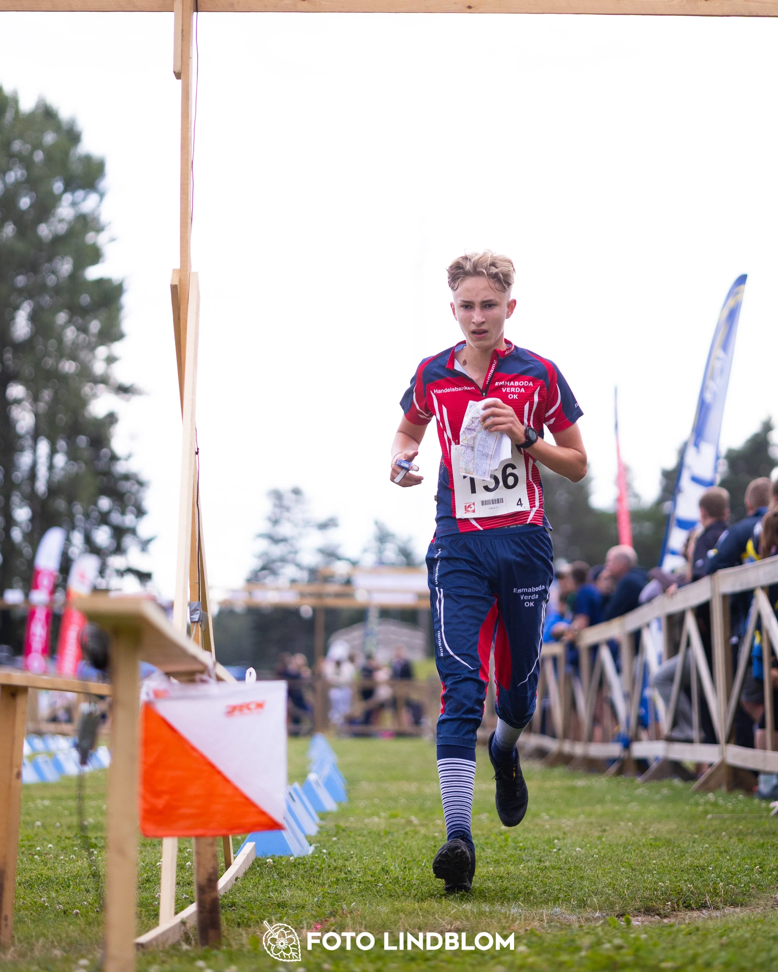 A picture from the youth 10 mila orienteering competition taken by Foto Lindblom