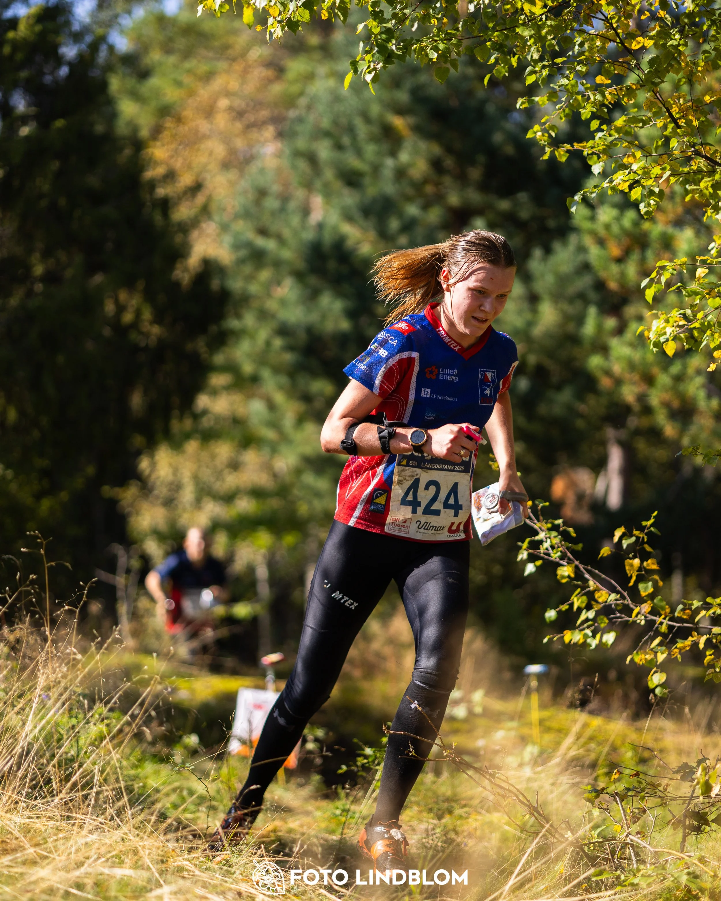 A picture from the Swedish national championship in long distance orienteering and Swedish league race taken by Foto Lindblom