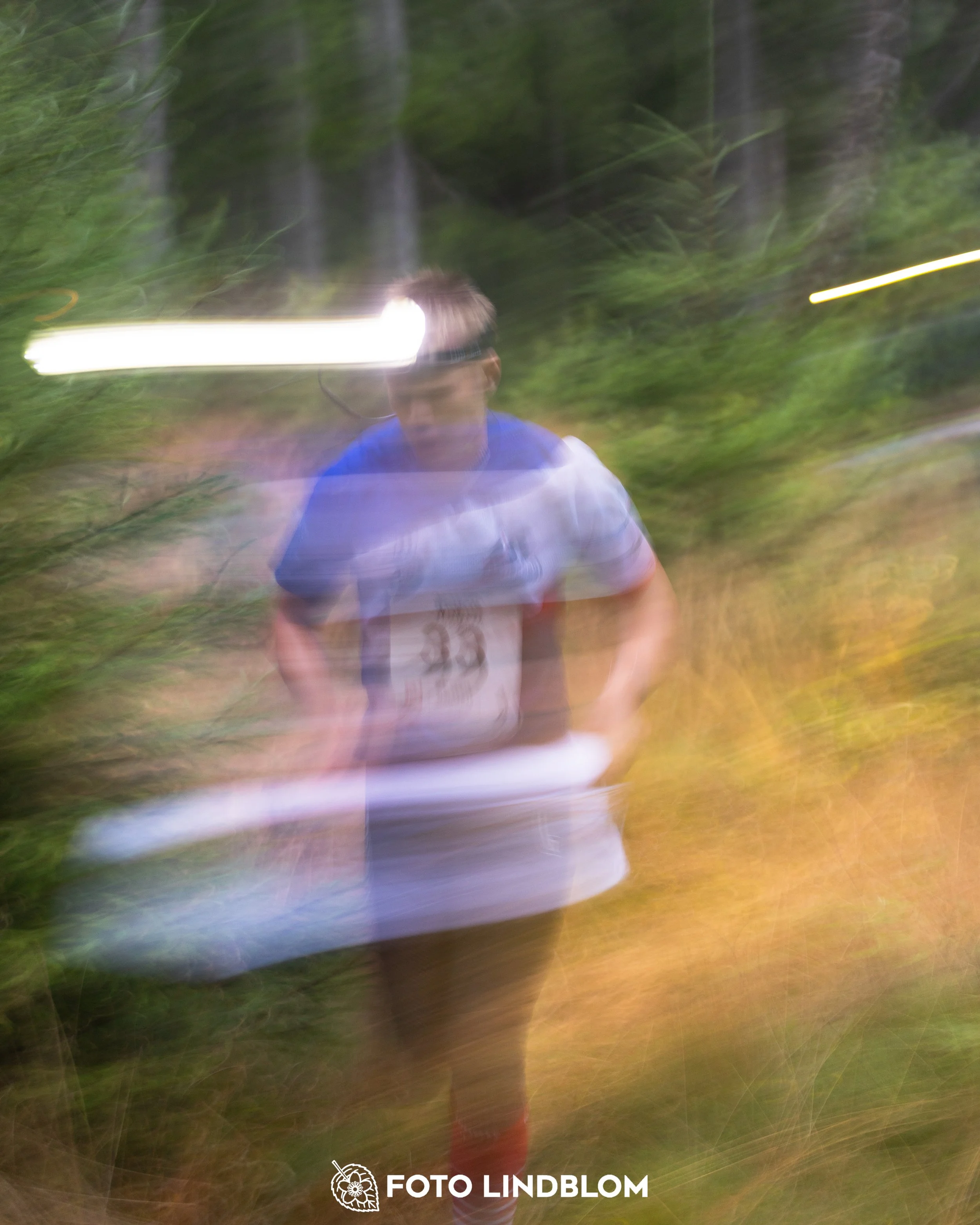 A picture from the youth 10 mila orienteering competition taken by Foto Lindblom